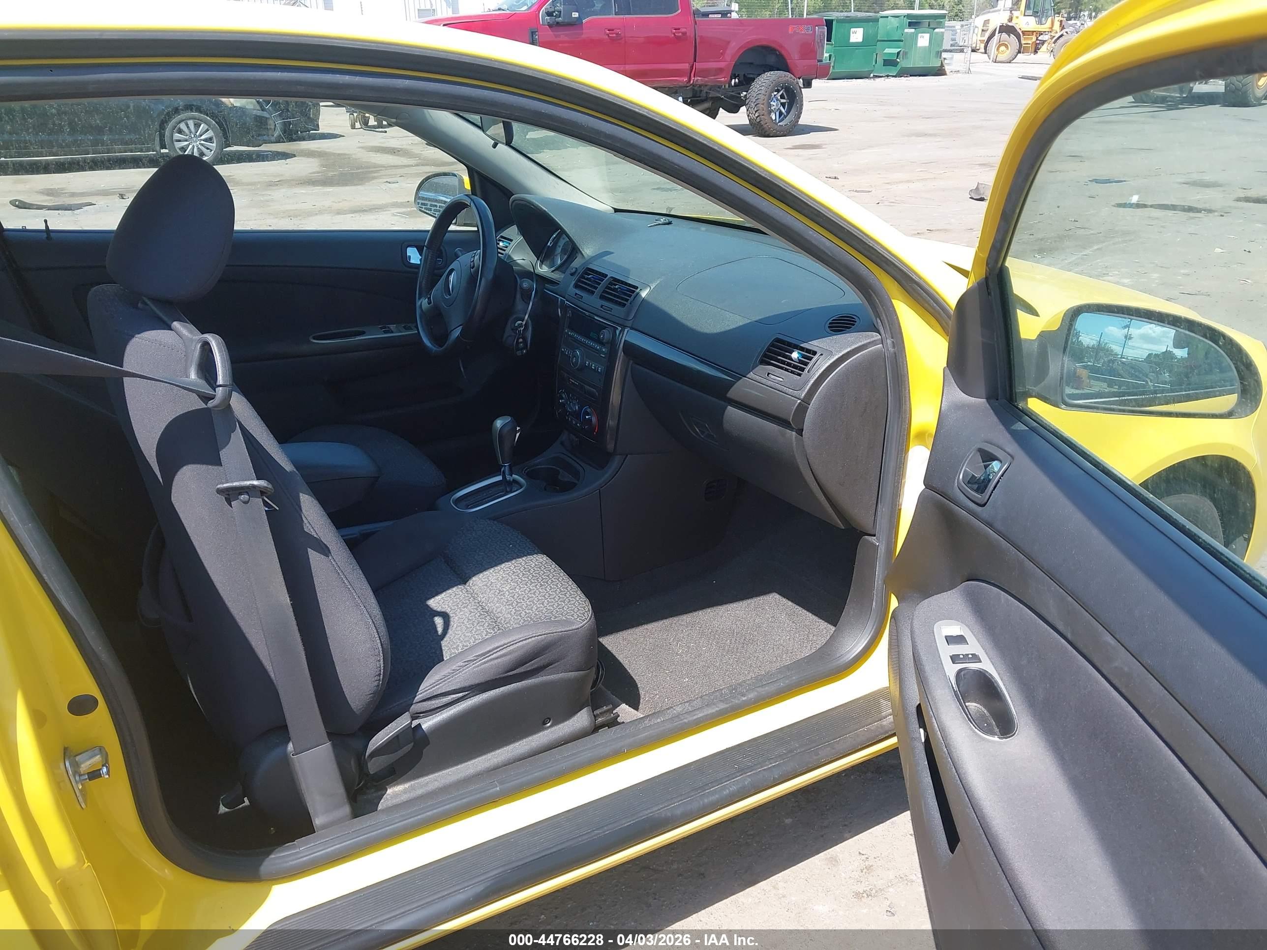 PONTIAC G5 image 5