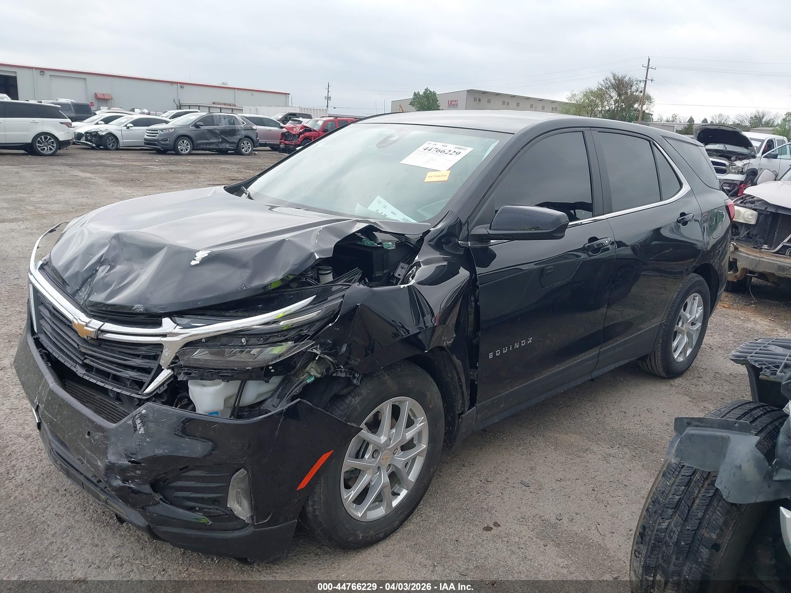 CHEVROLET EQUINOX image 2