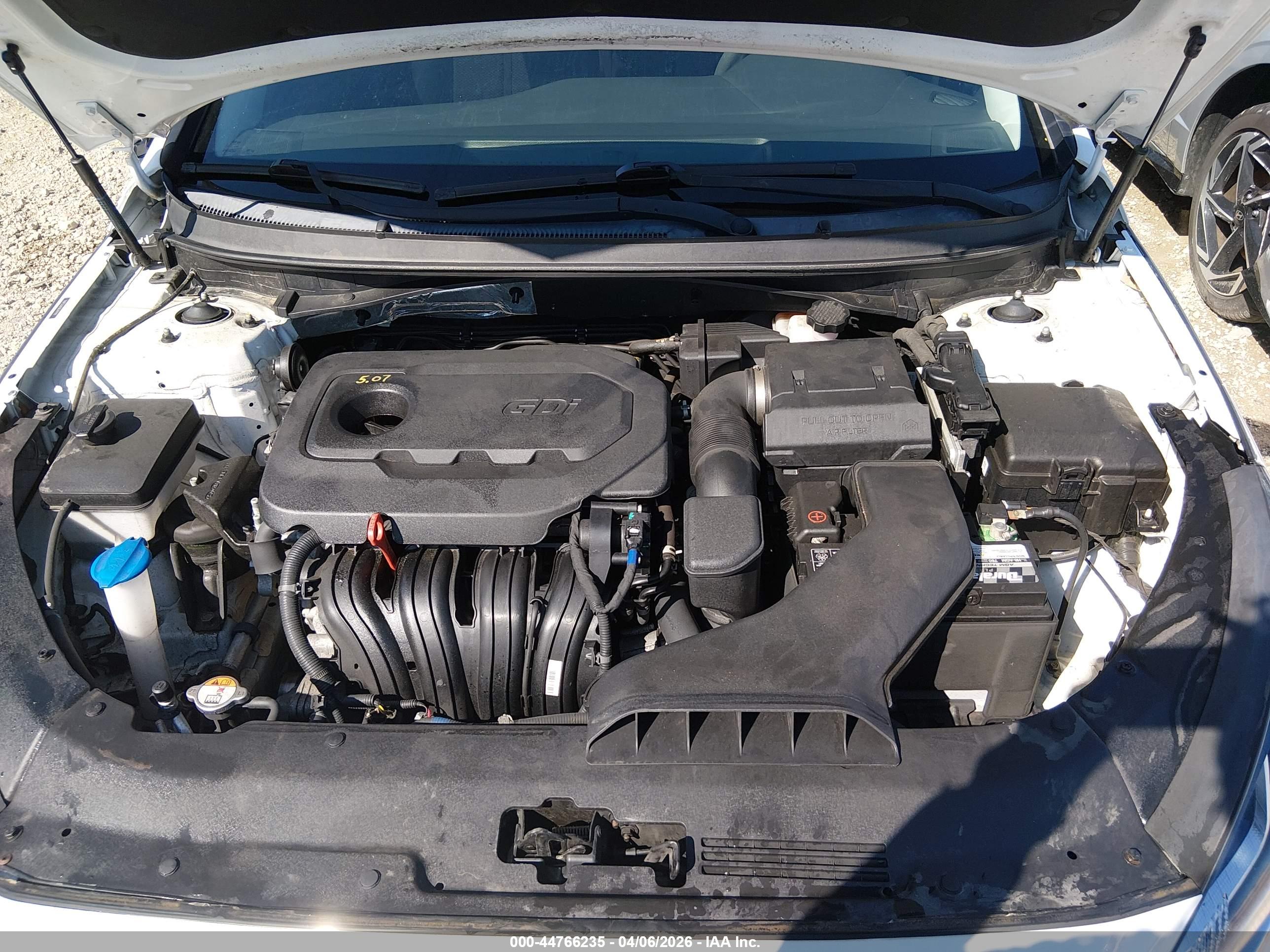 HYUNDAI SONATA image 10