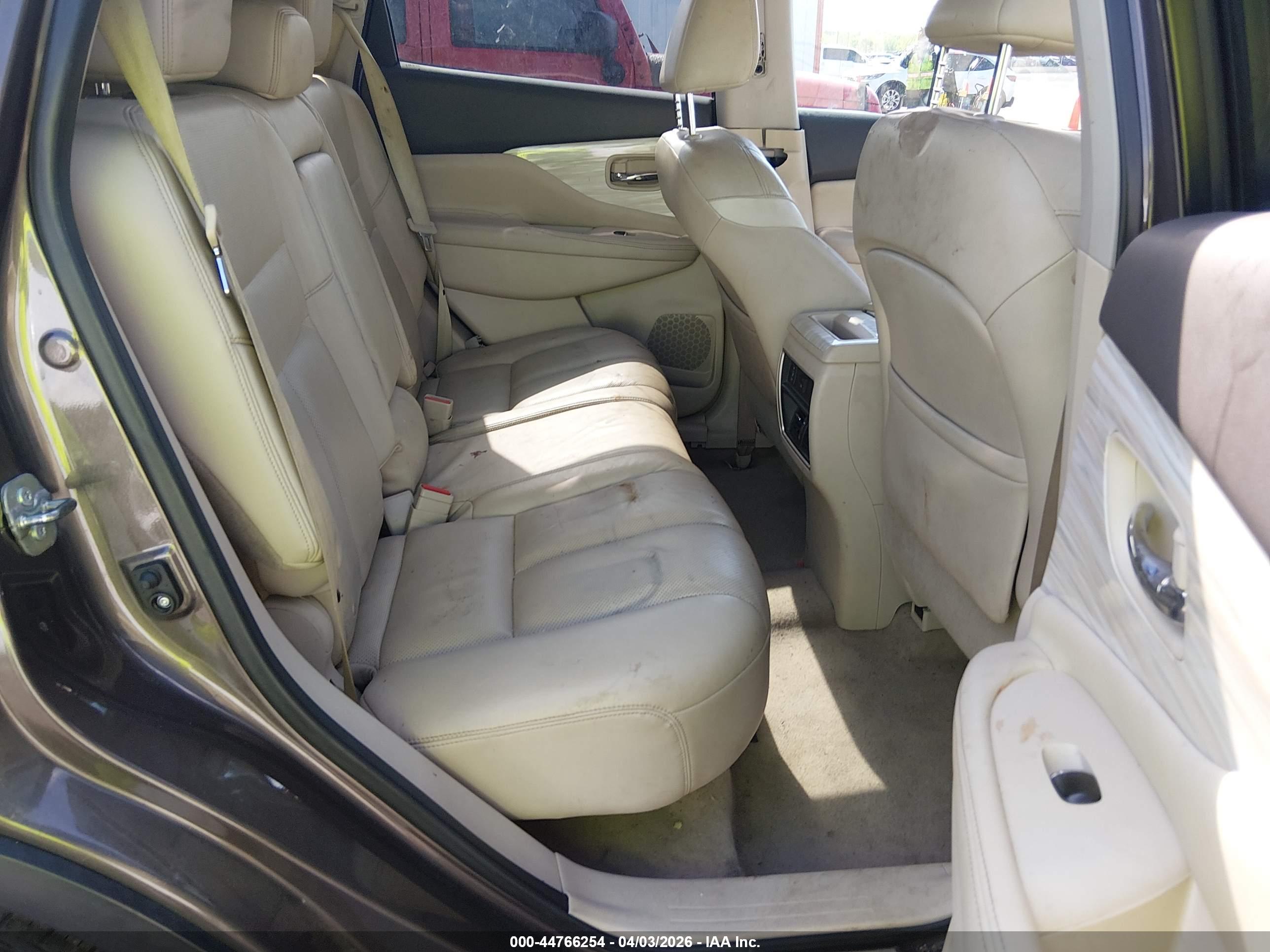 NISSAN MURANO image 8