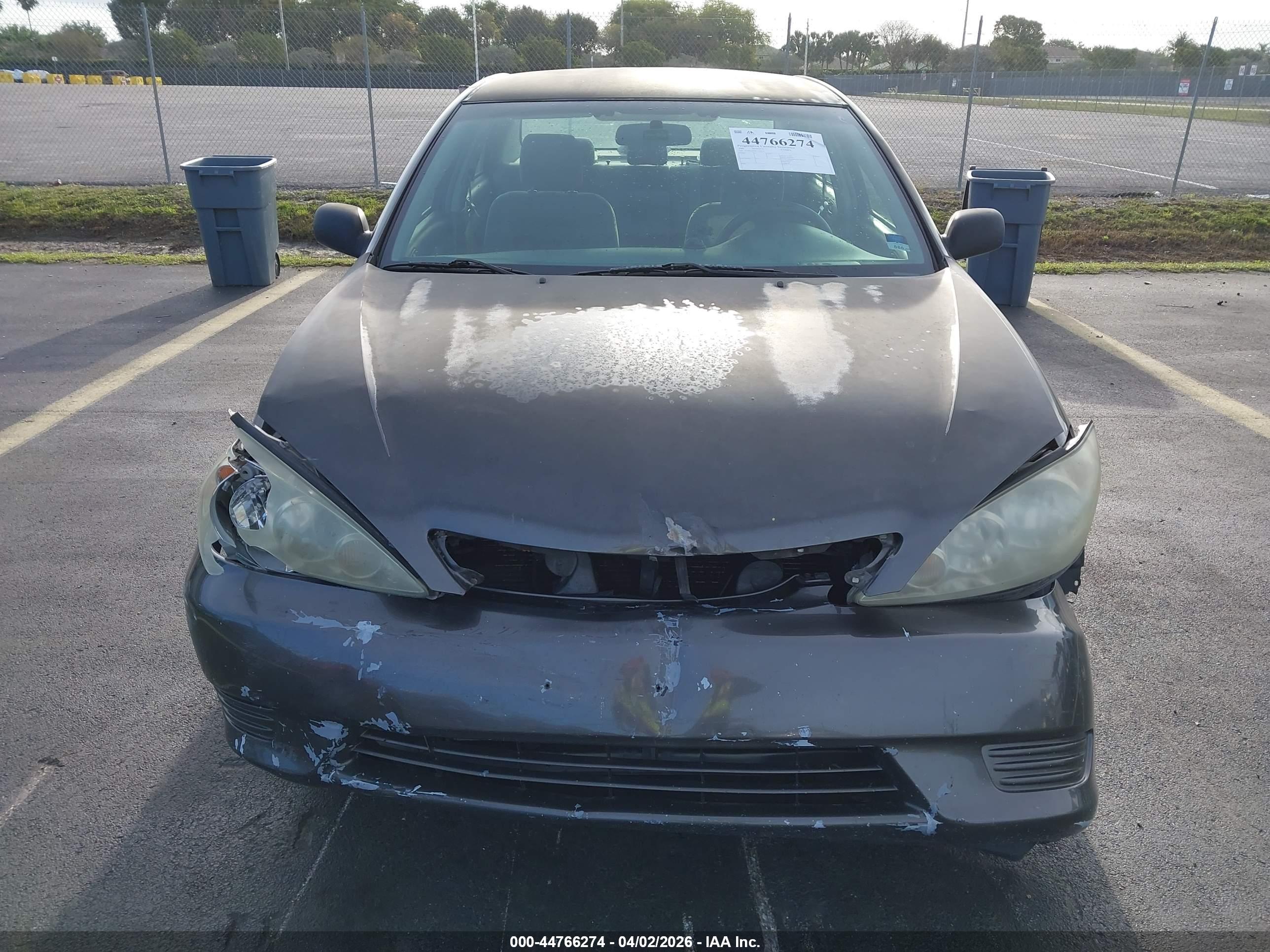 TOYOTA CAMRY image 6