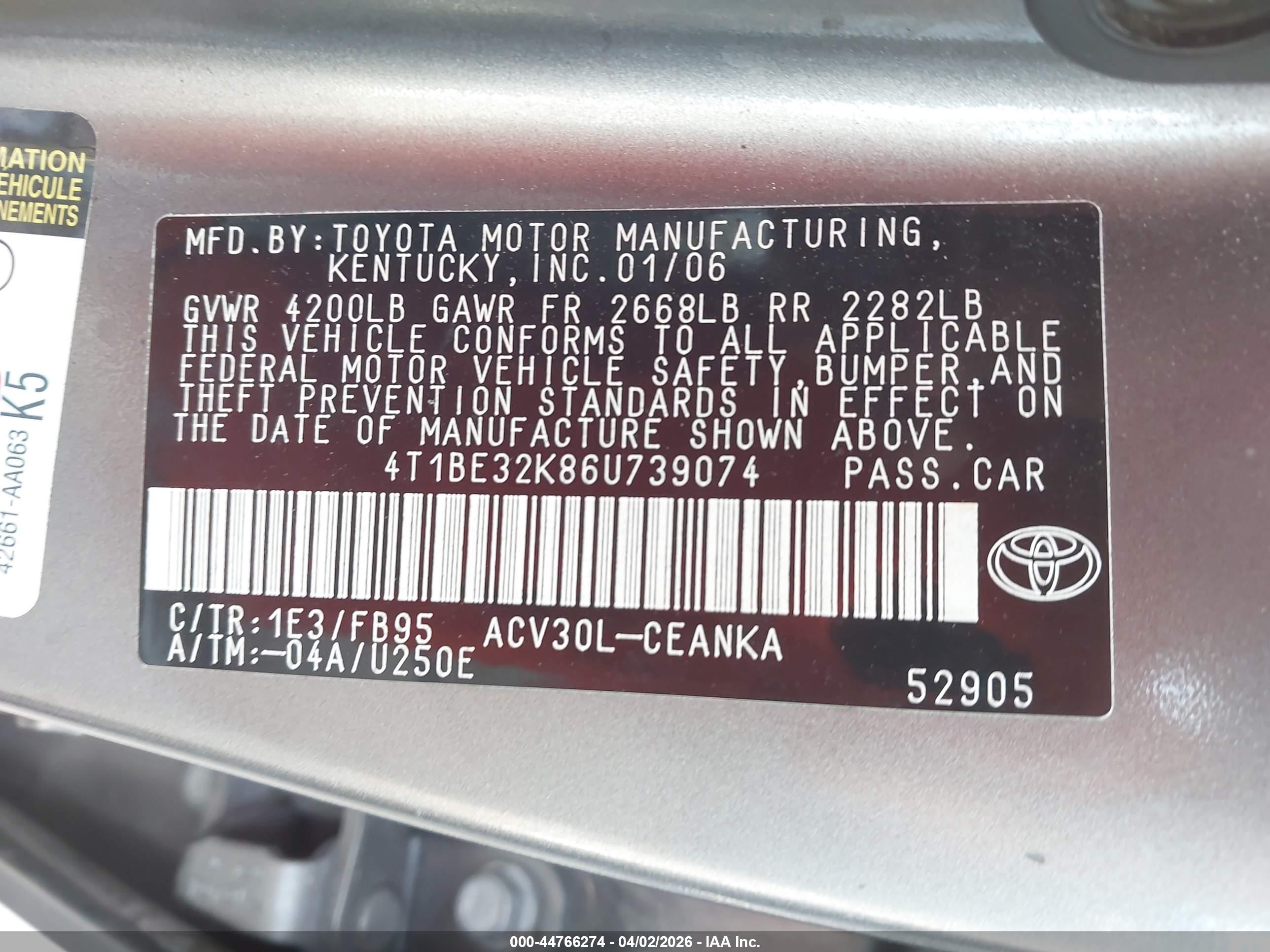 TOYOTA CAMRY image 9