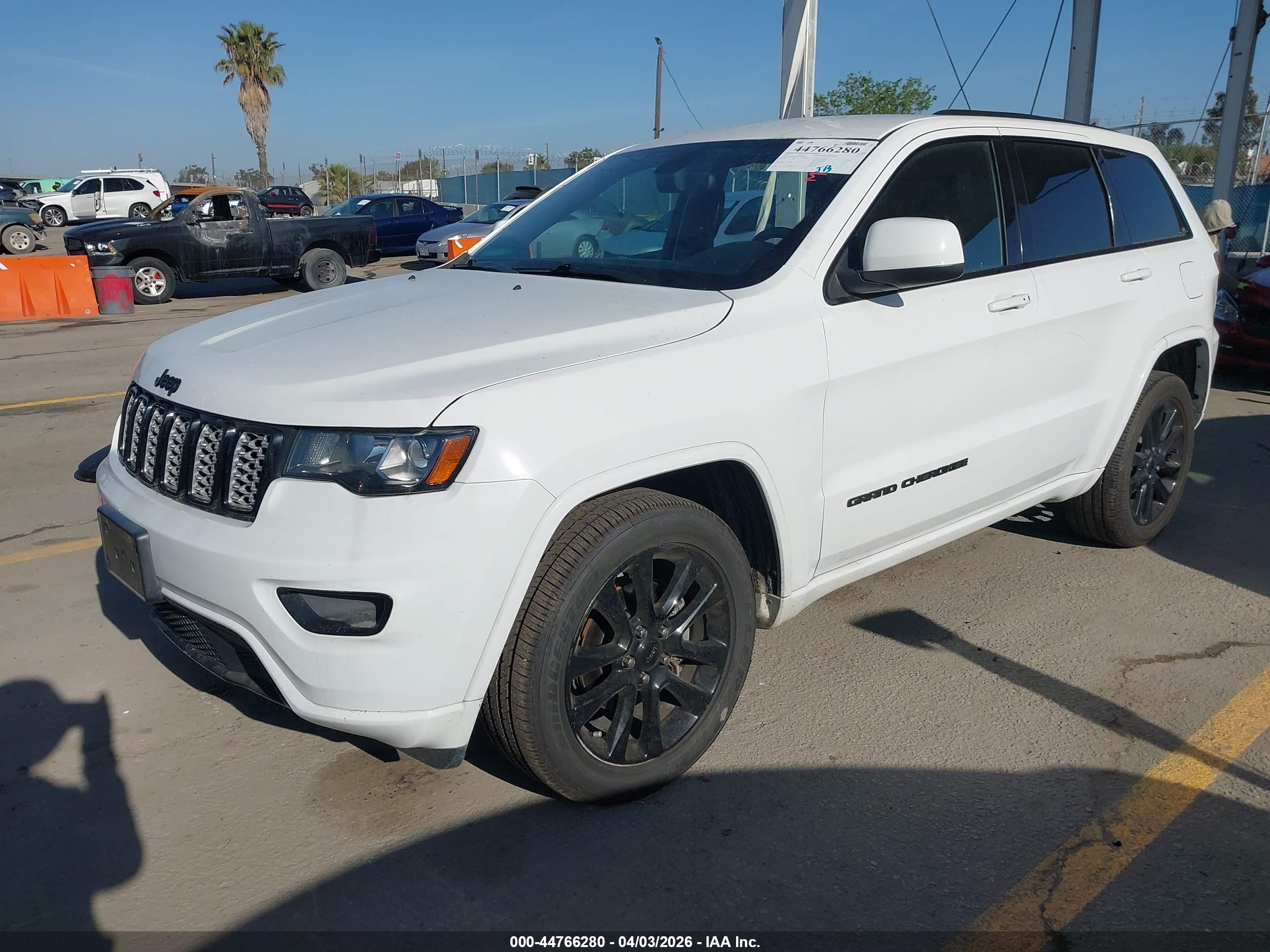 JEEP GRAND image 2