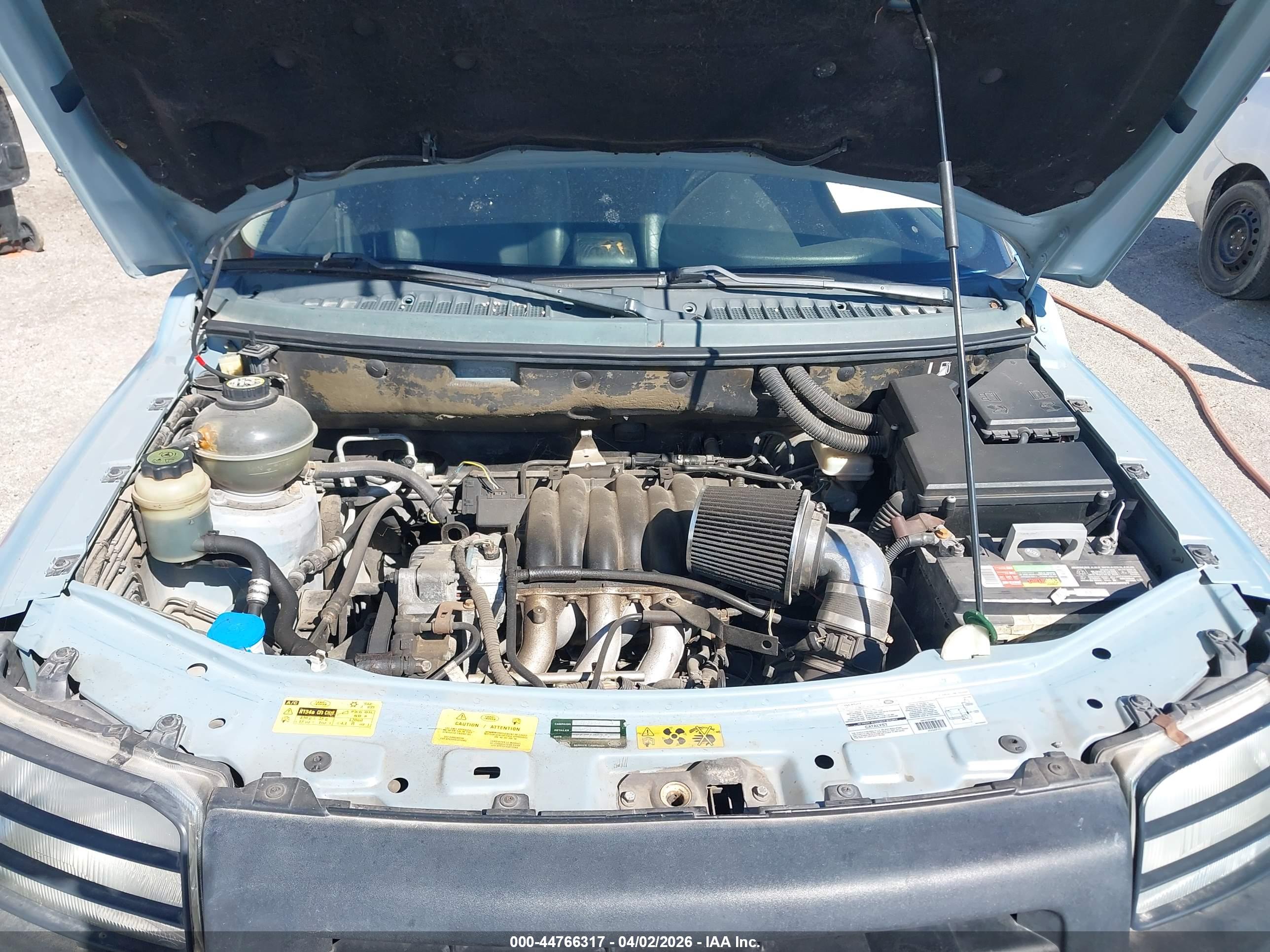 LAND ROVER image 10