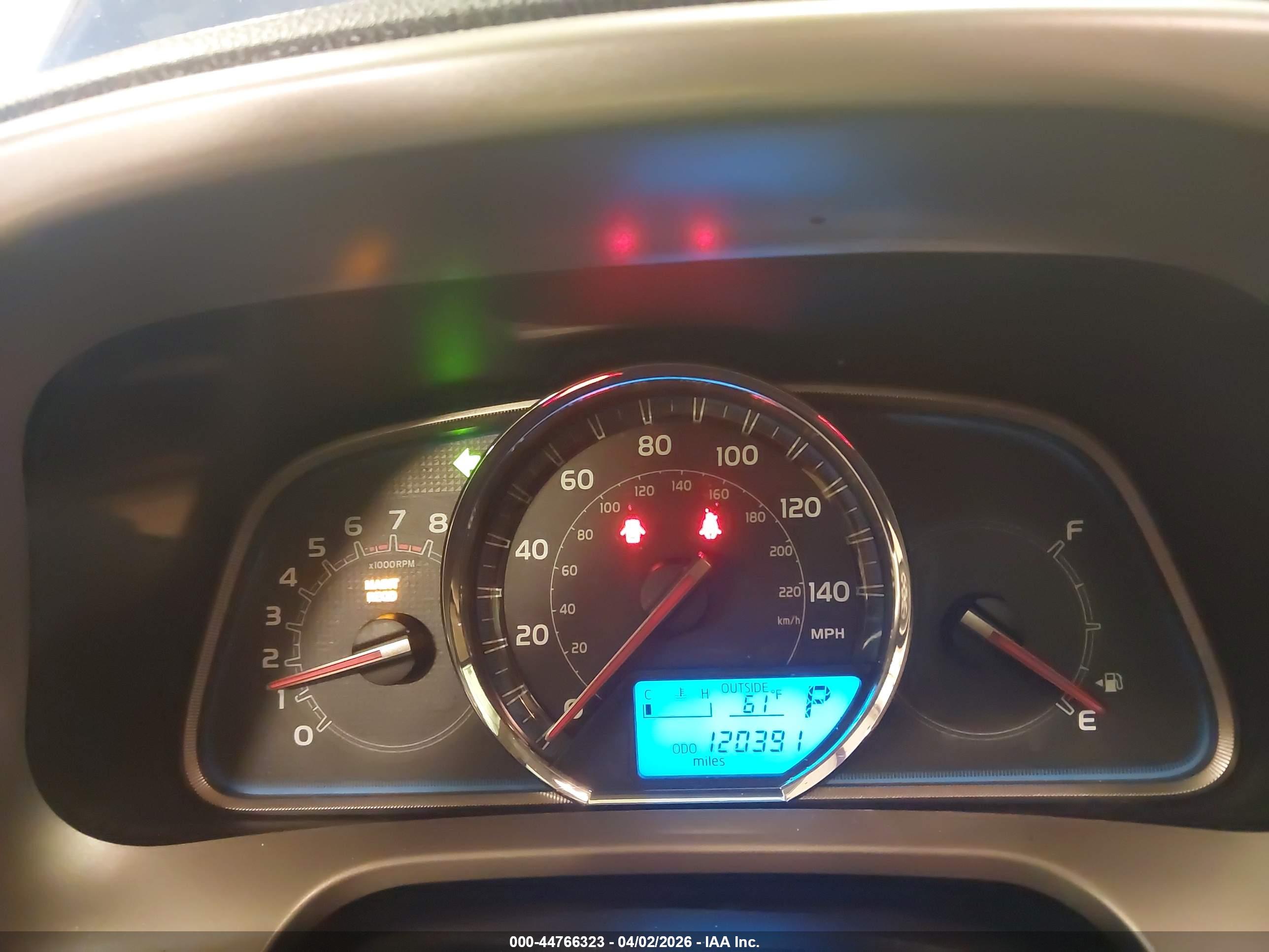 TOYOTA RAV4 image 7
