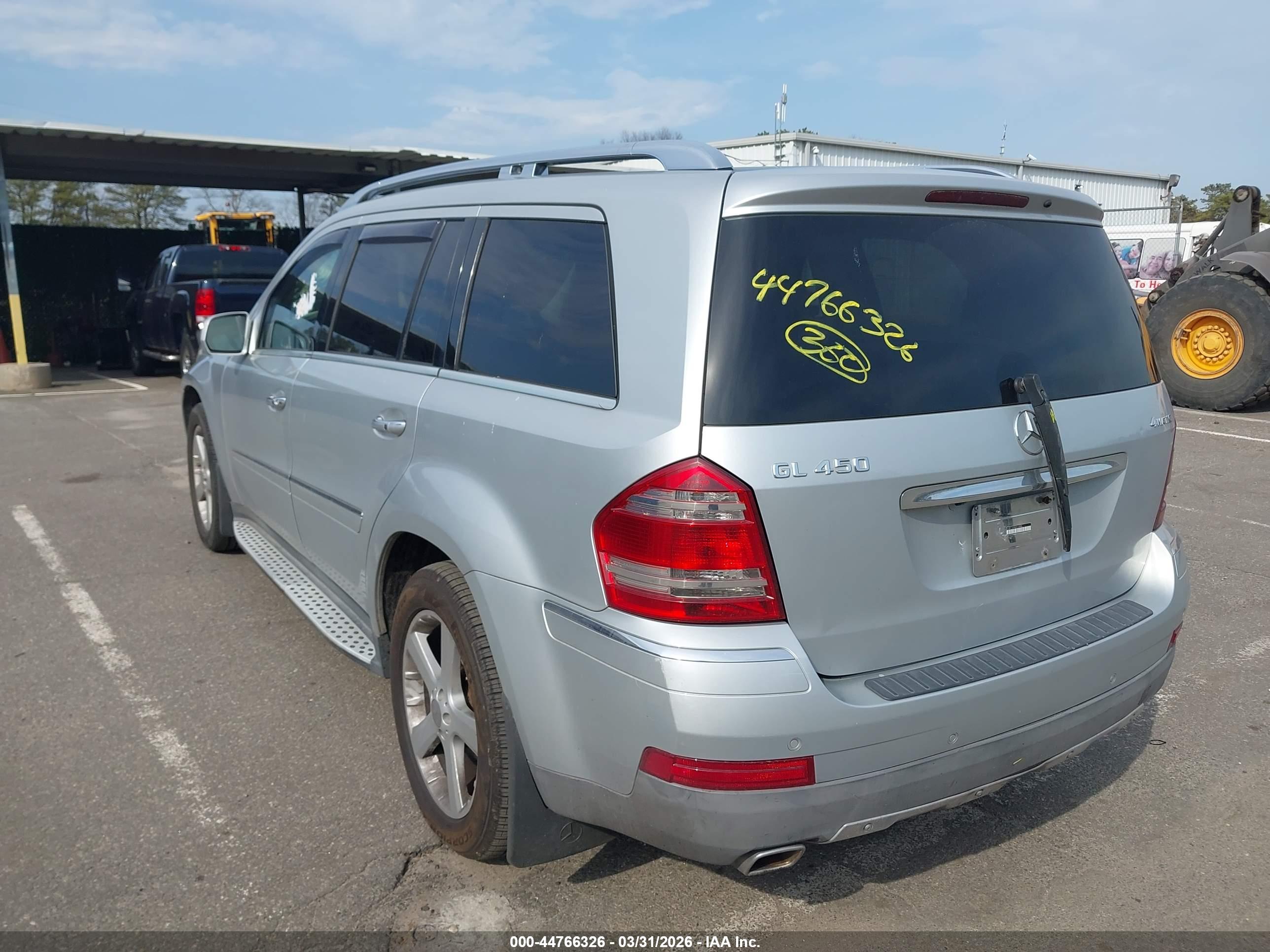 MERCEDES-BENZ GL image 3