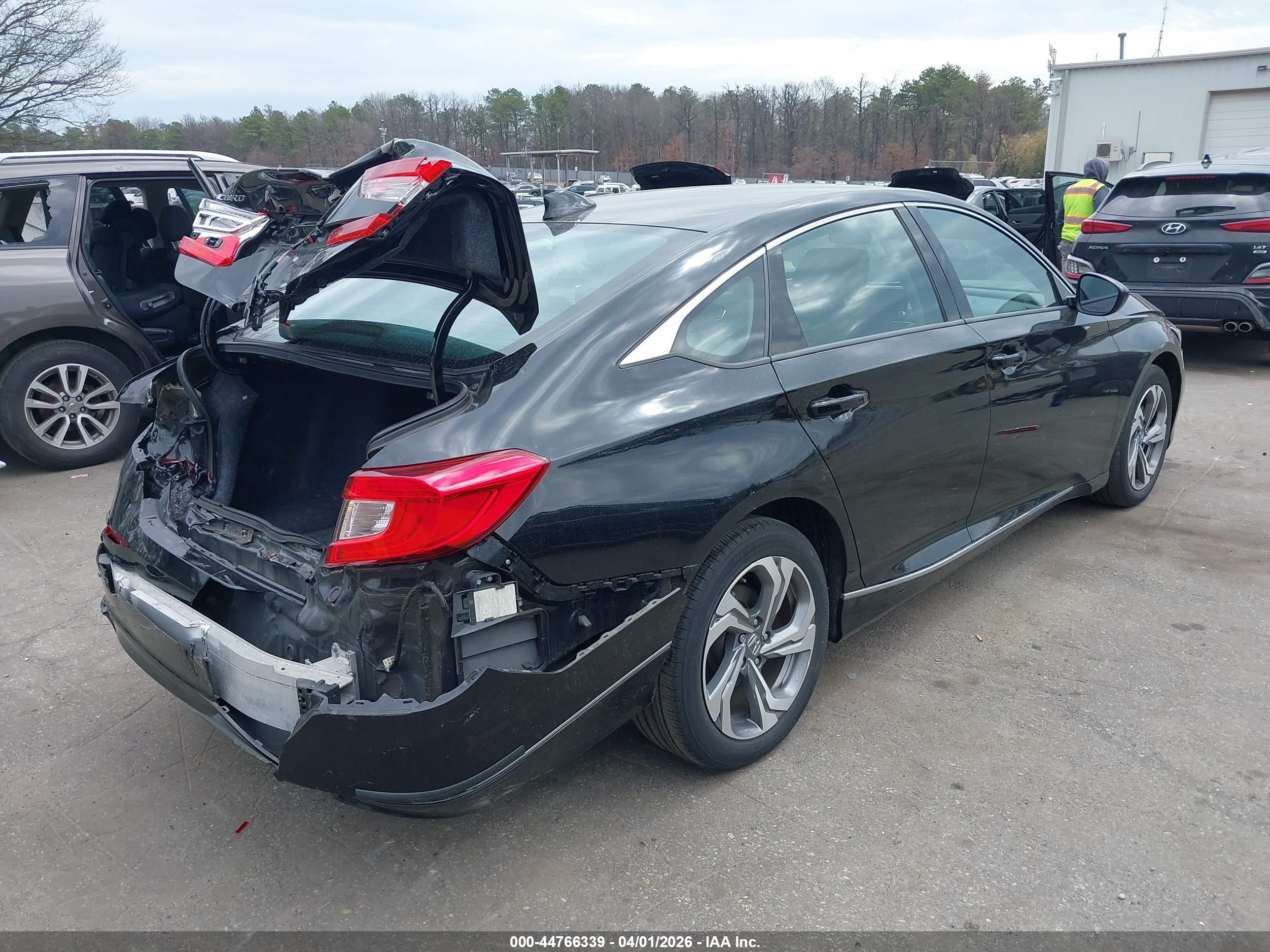 HONDA ACCORD image 4
