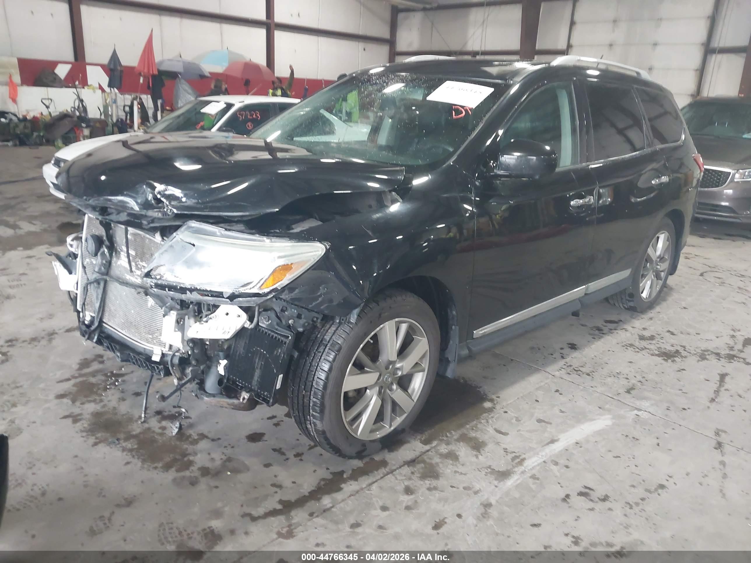 NISSAN PATHFINDER image 2