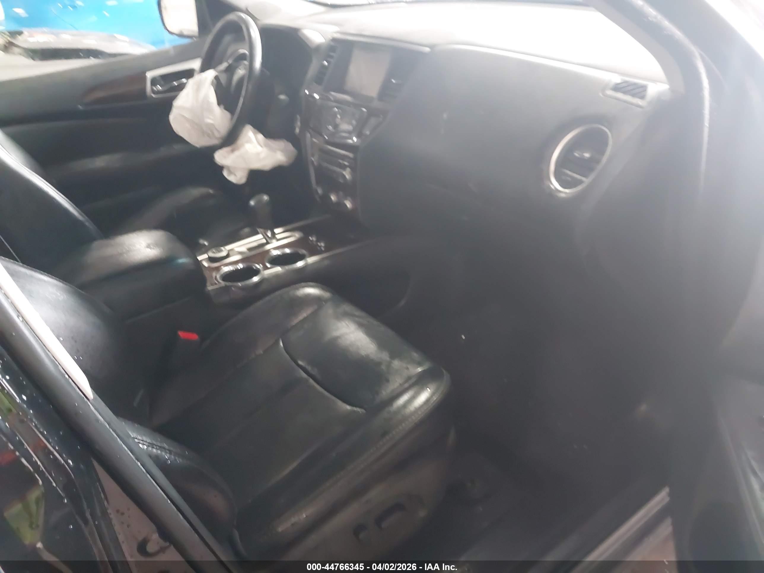 NISSAN PATHFINDER image 5