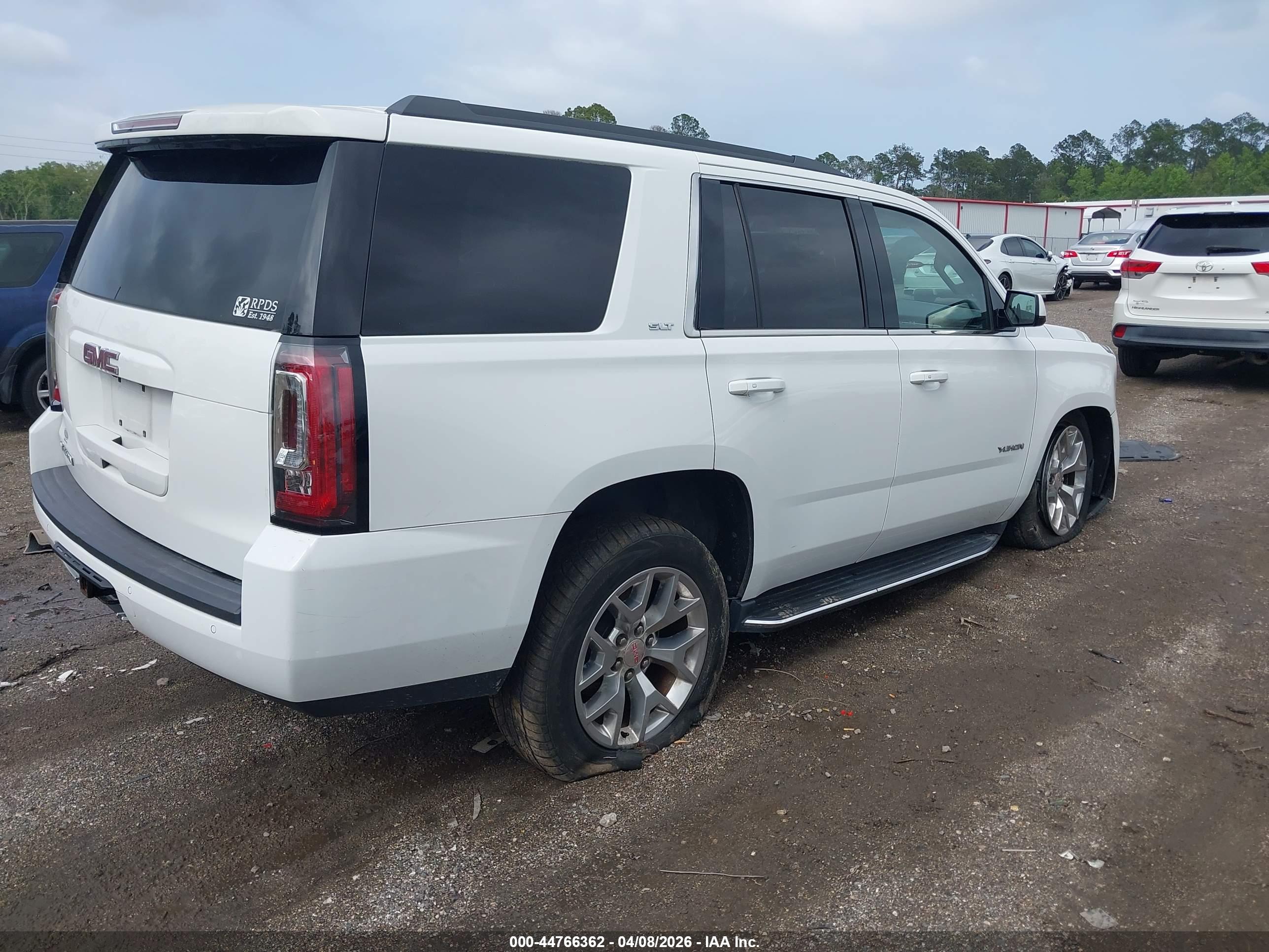 GMC YUKON image 4