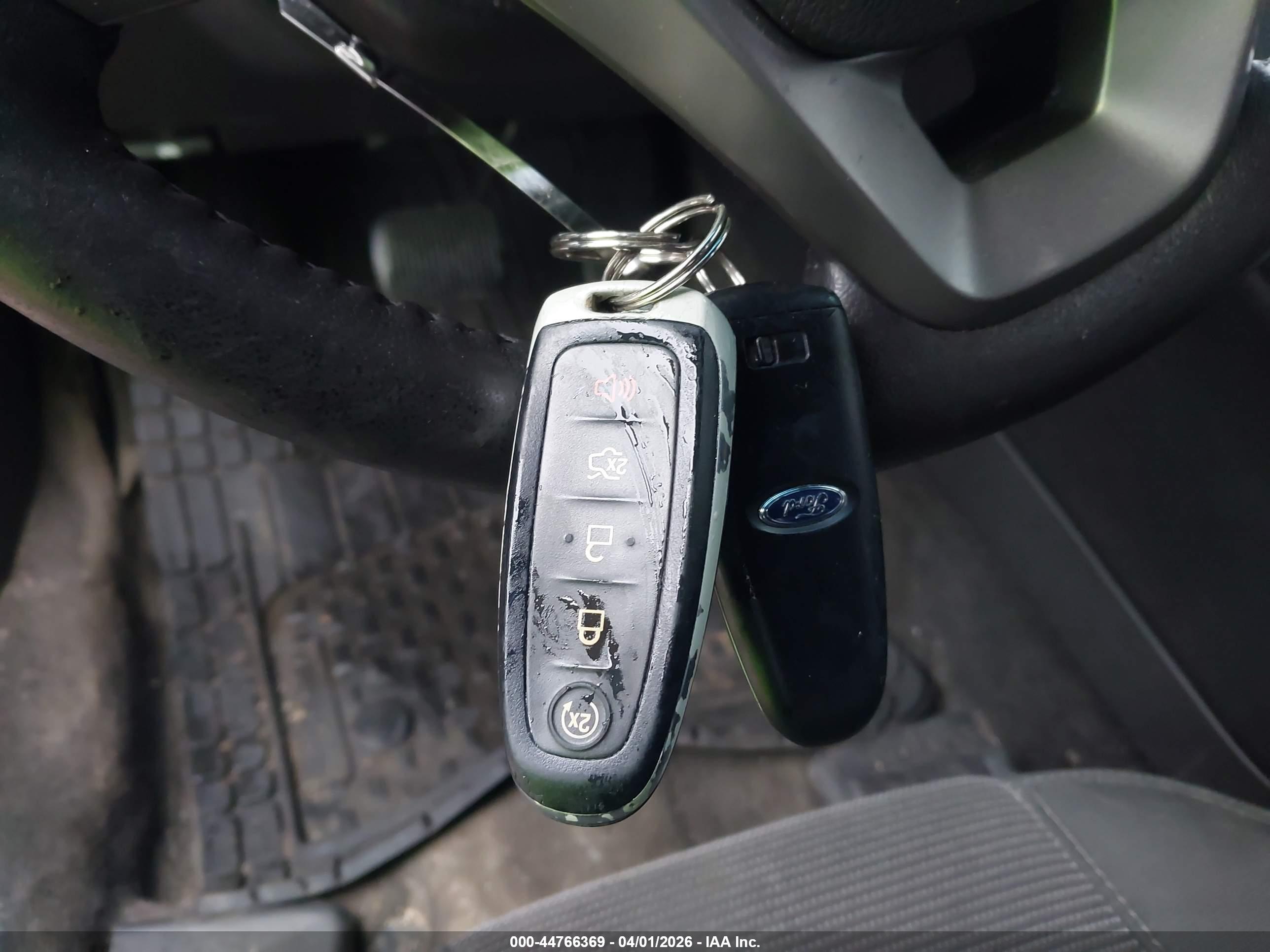 FORD TAURUS image 11