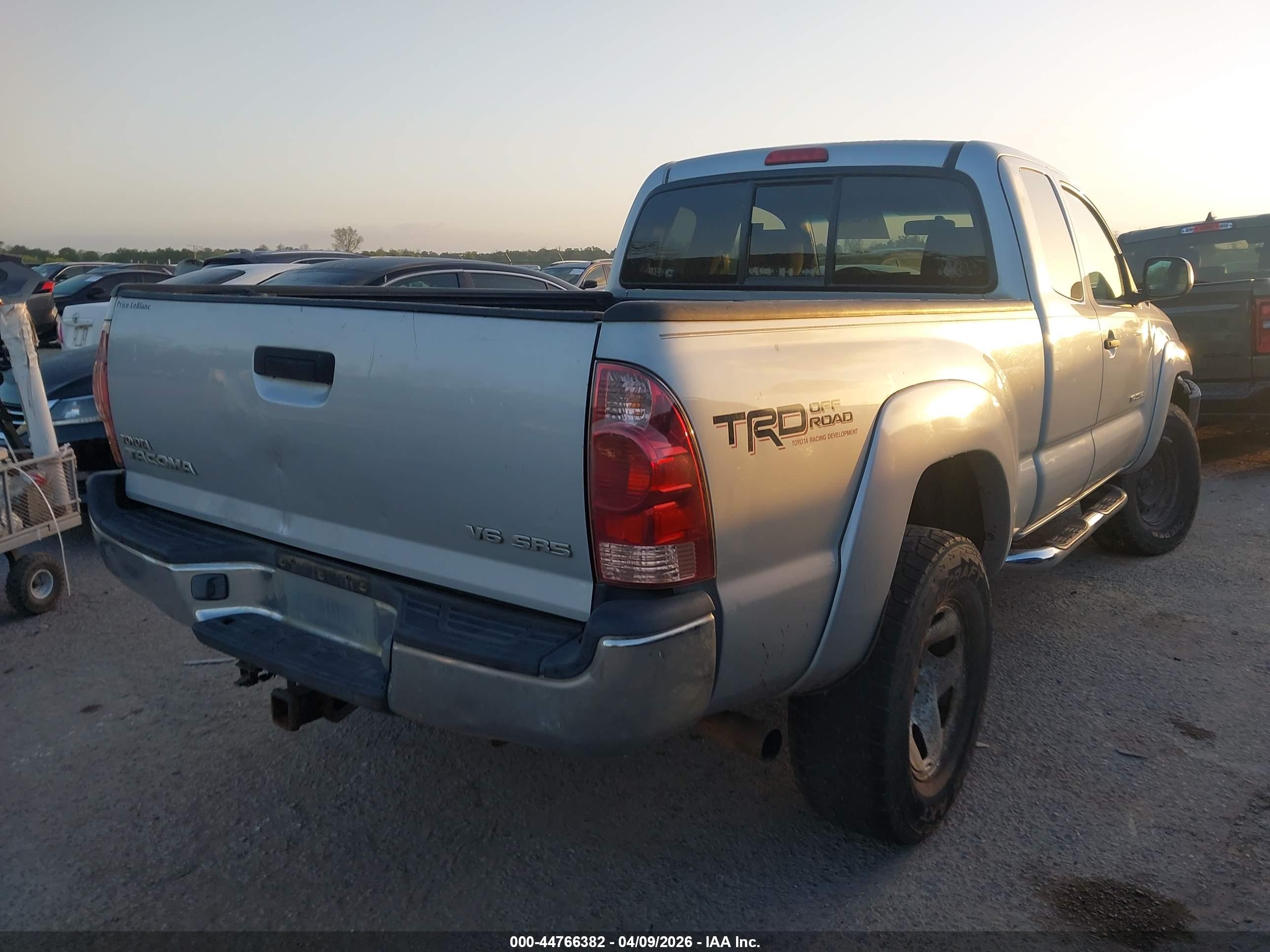 TOYOTA TACOMA image 4
