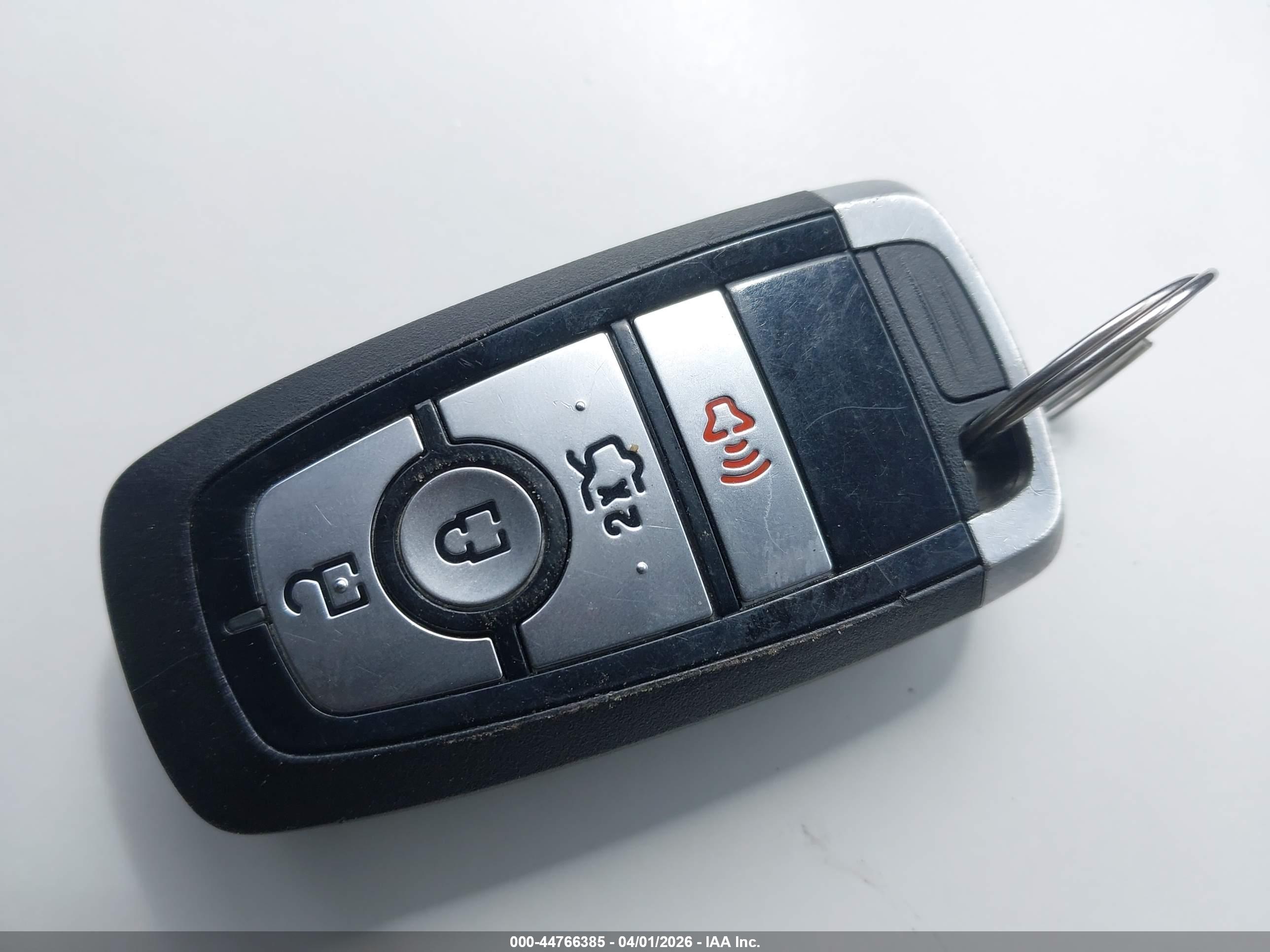 FORD FUSION image 11