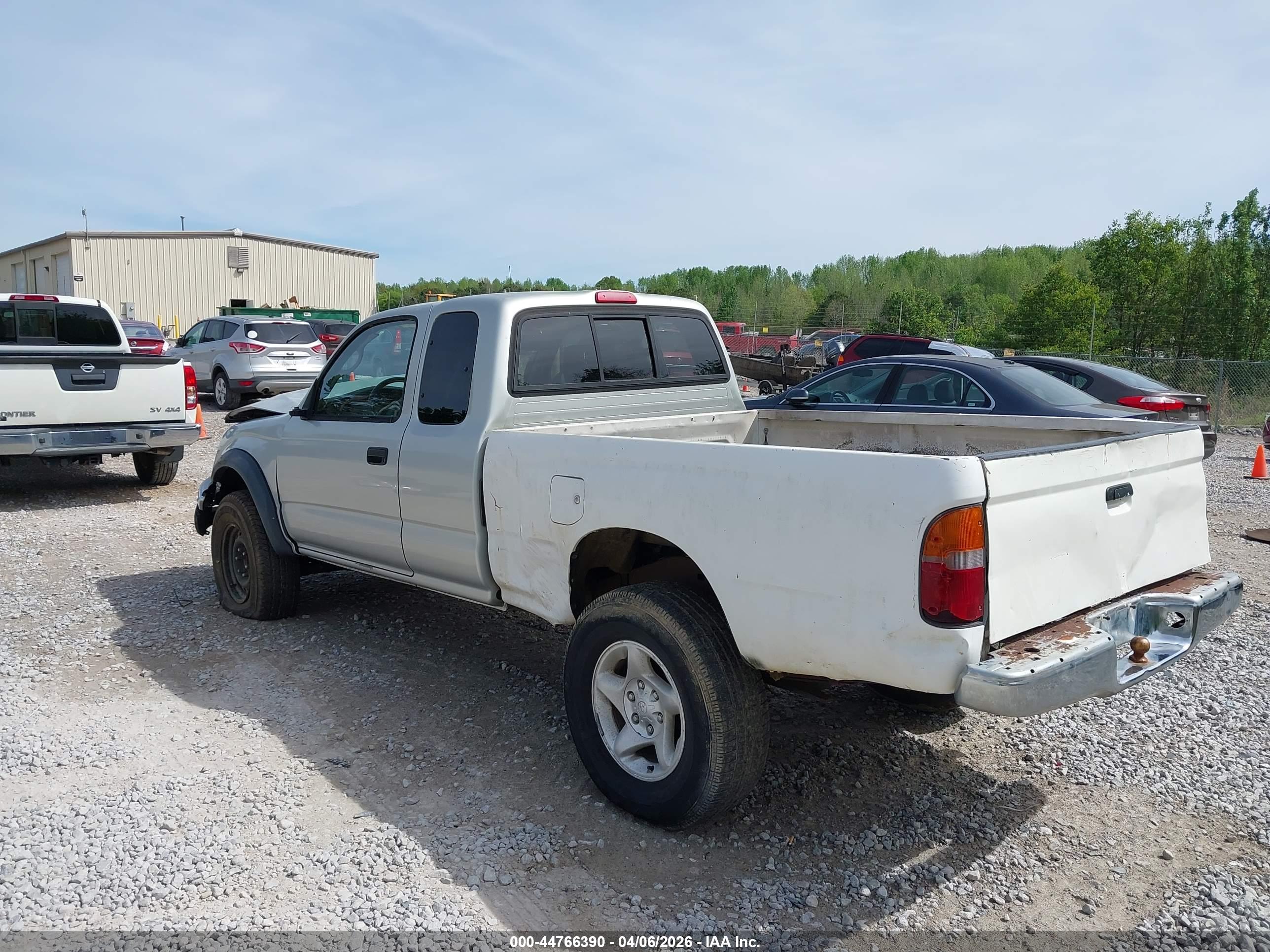 TOYOTA TACOMA image 3