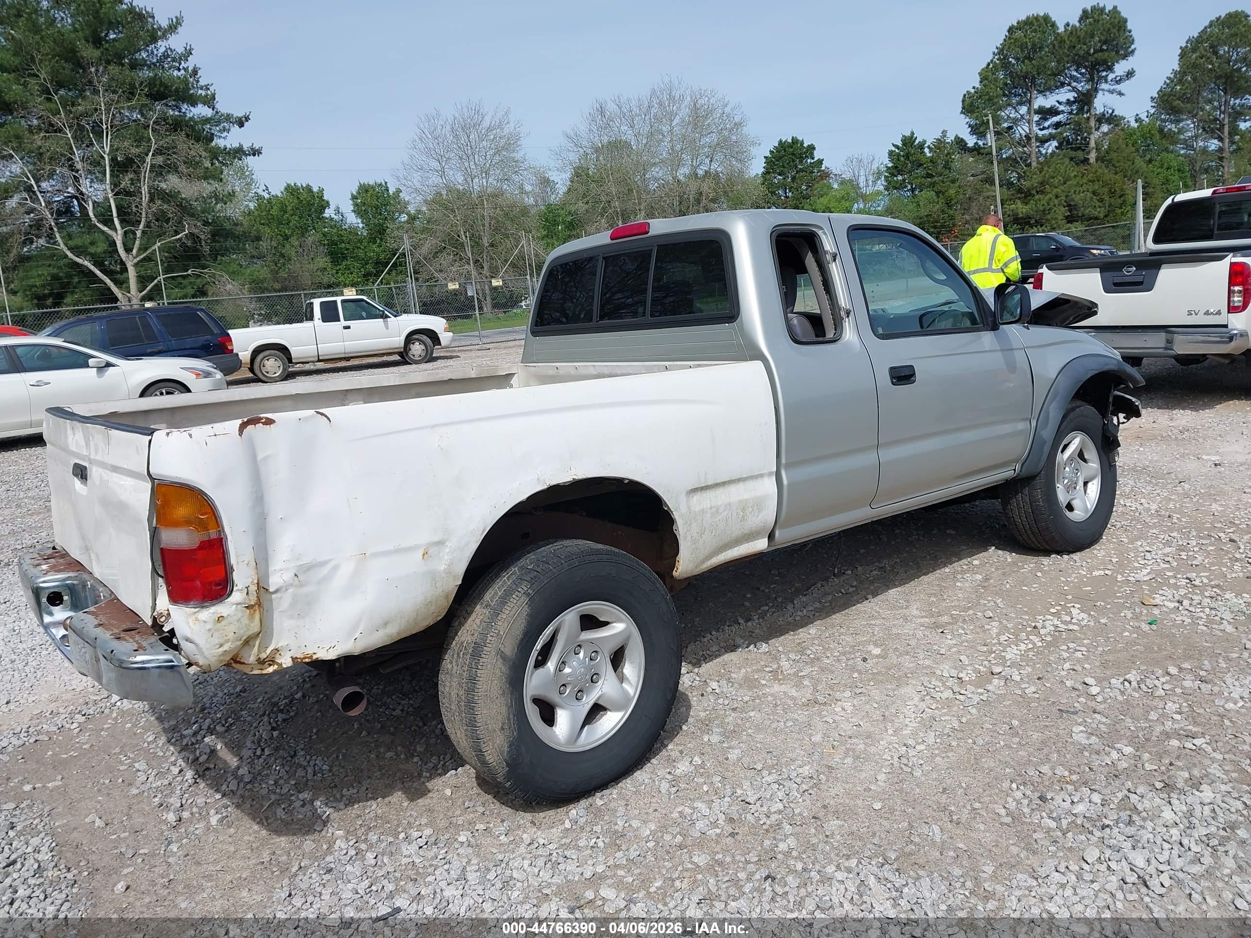 TOYOTA TACOMA image 4