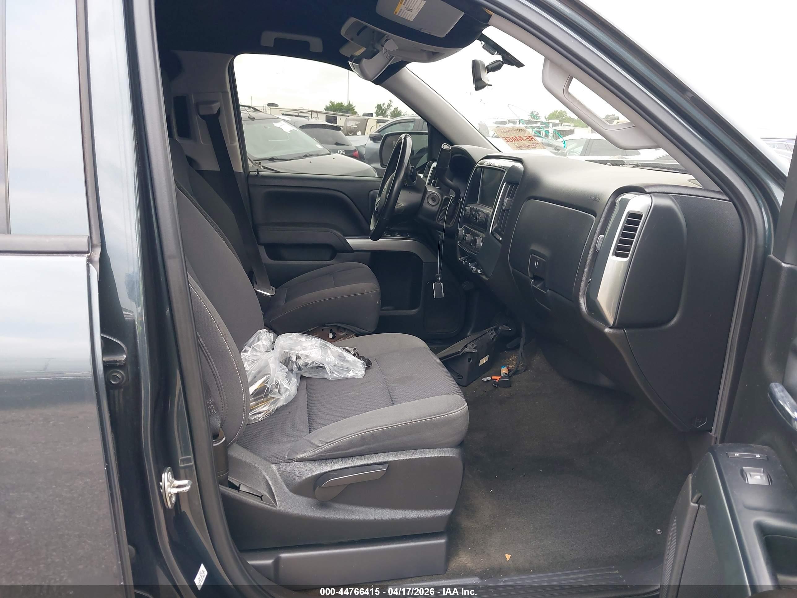 CHEVROLET SILVERADO image 5