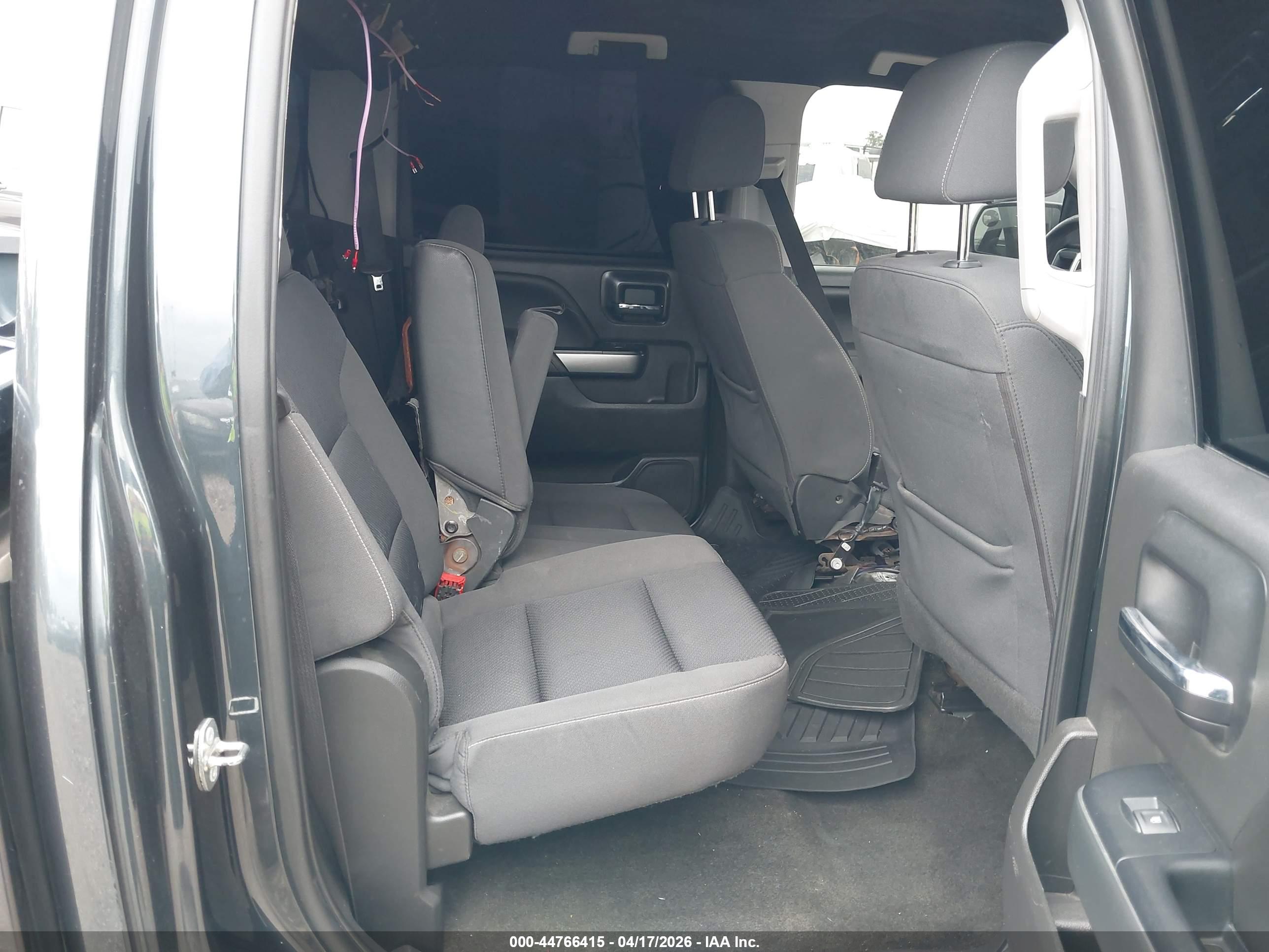 CHEVROLET SILVERADO image 8
