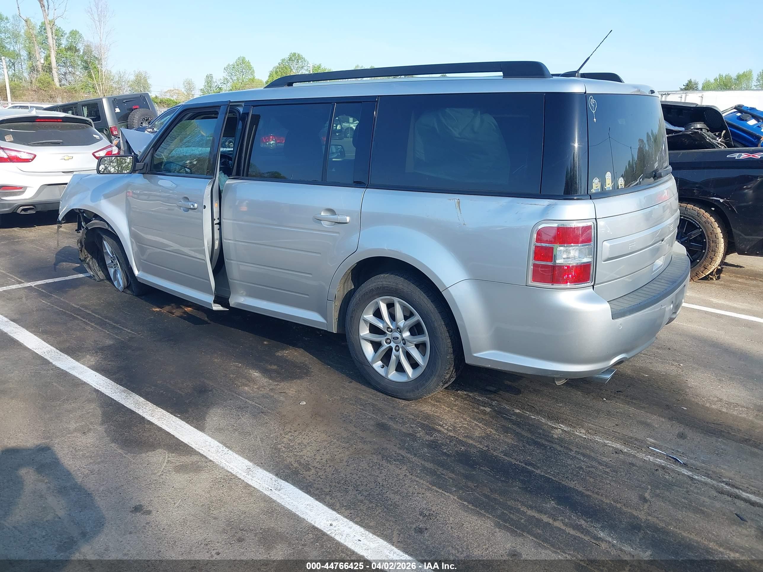 FORD FLEX image 3