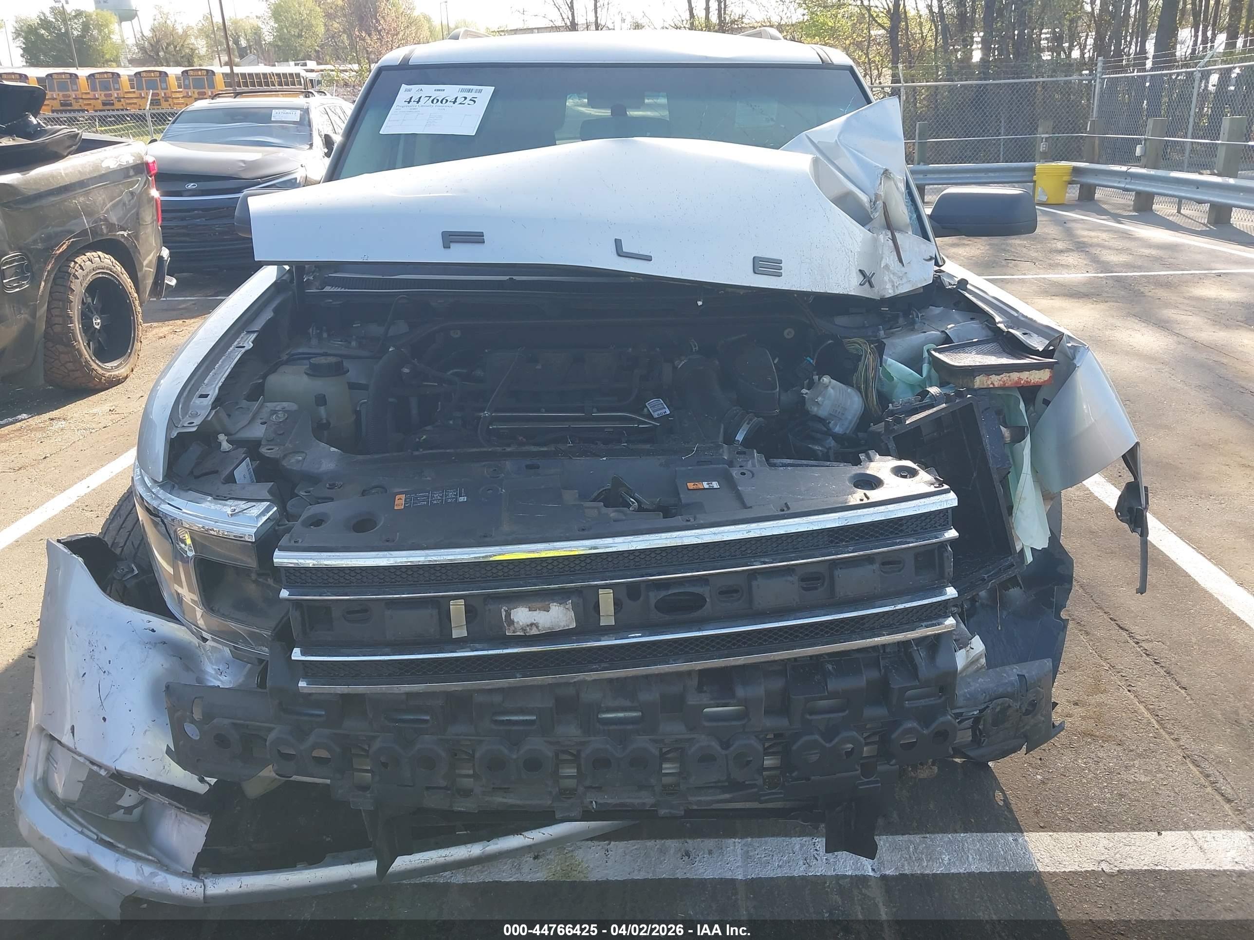 FORD FLEX image 6