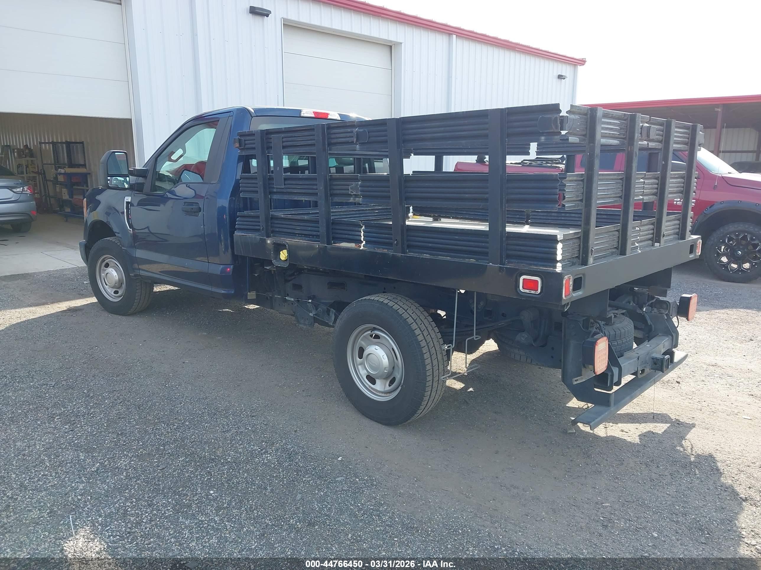 FORD F-250 image 3
