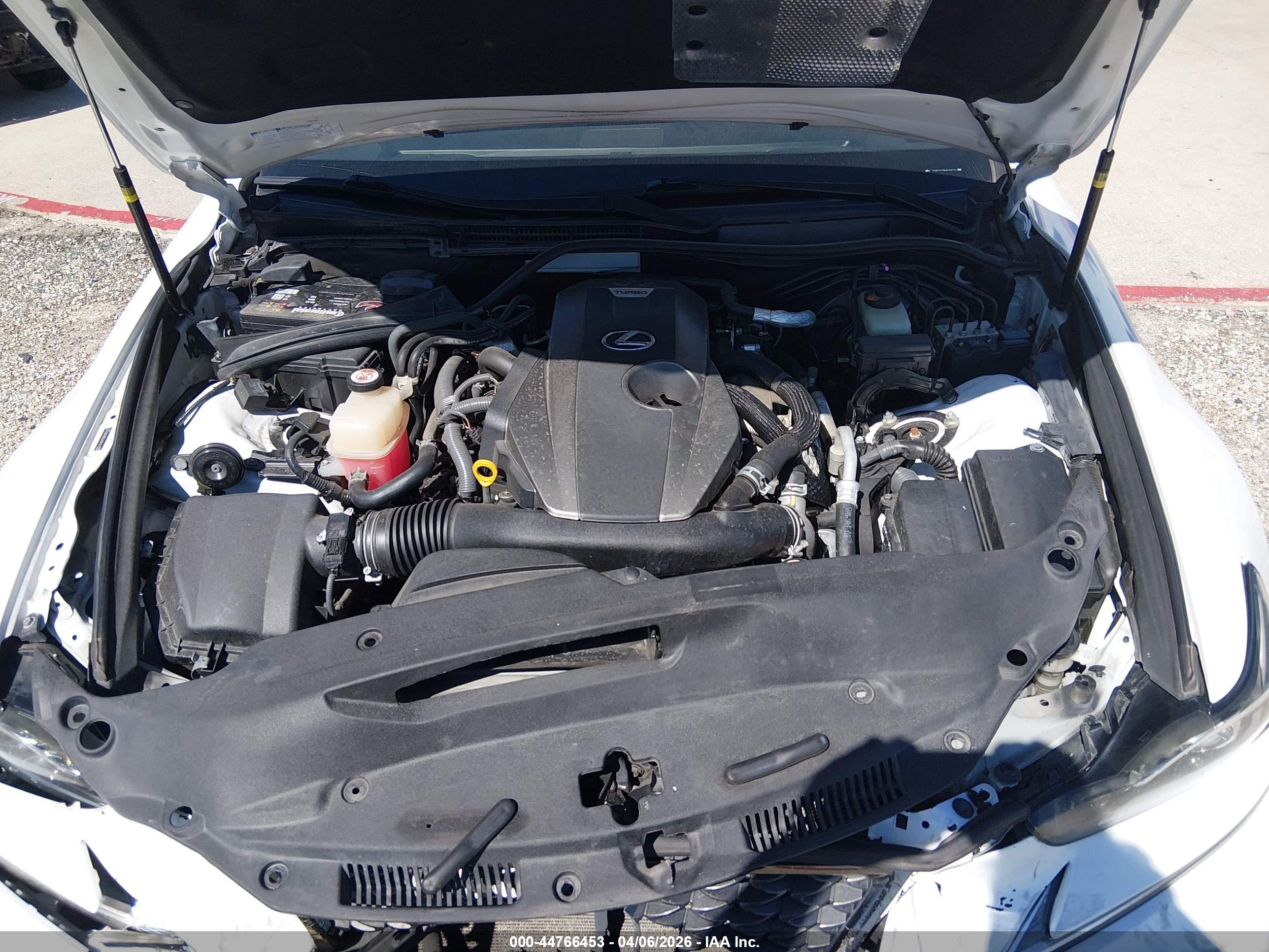 LEXUS IS image 10
