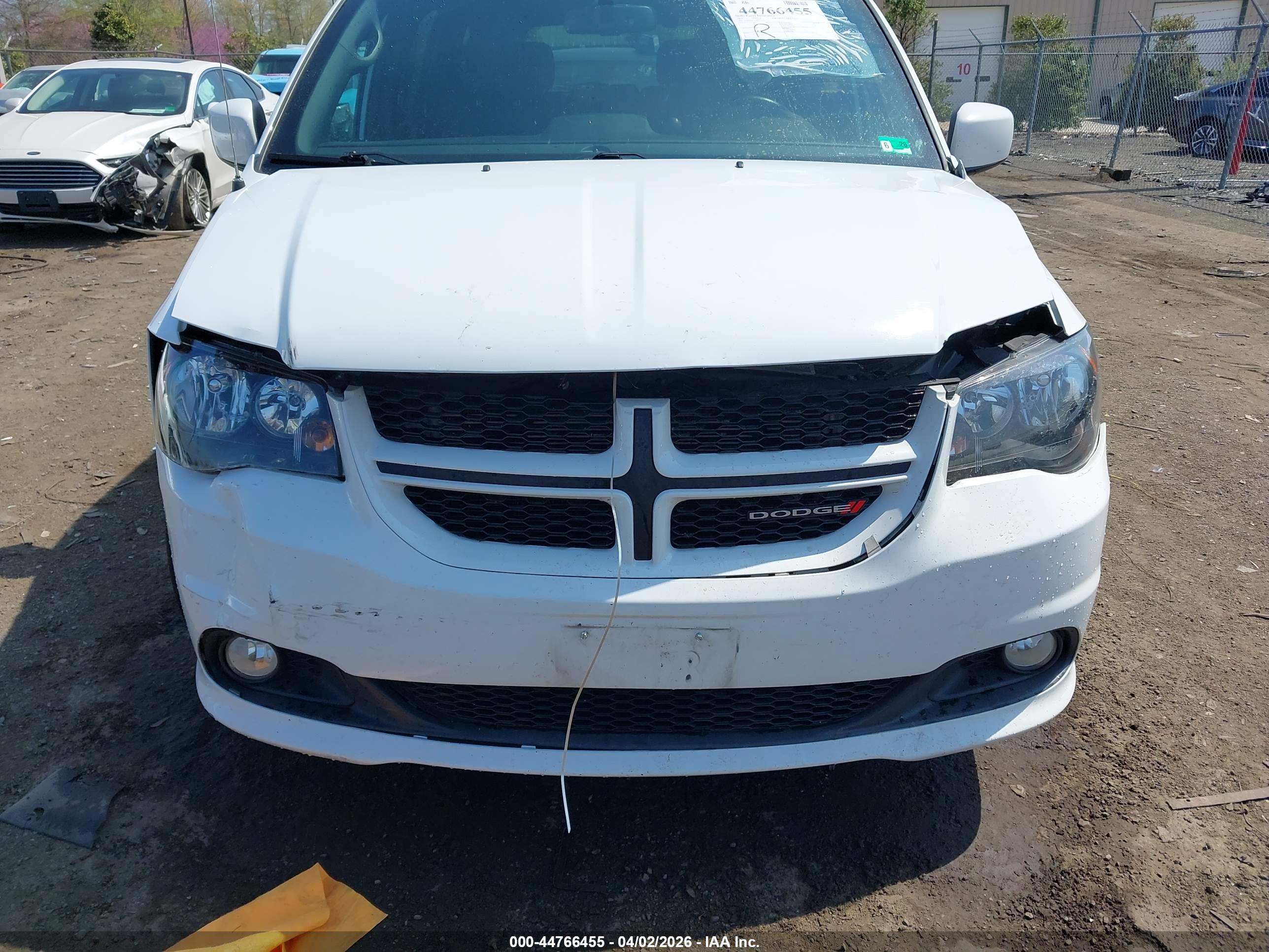DODGE GRAND image 6