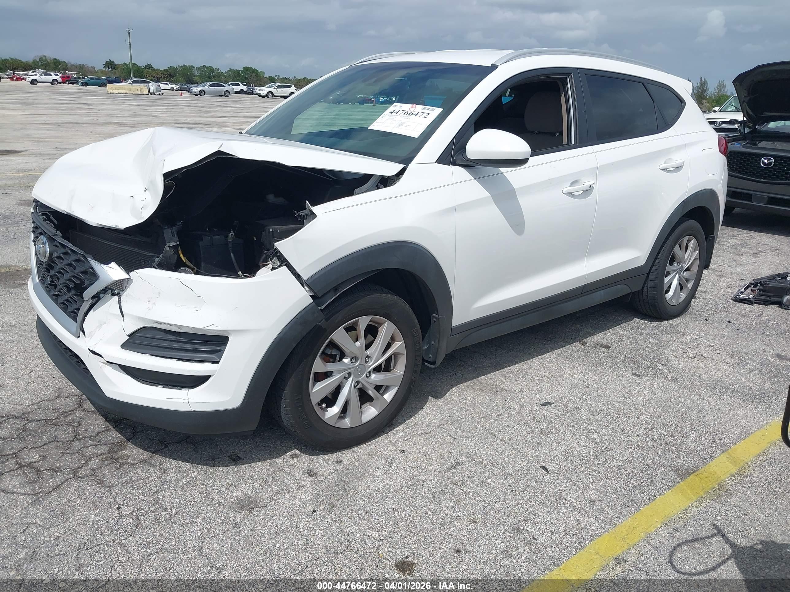HYUNDAI TUCSON image 2