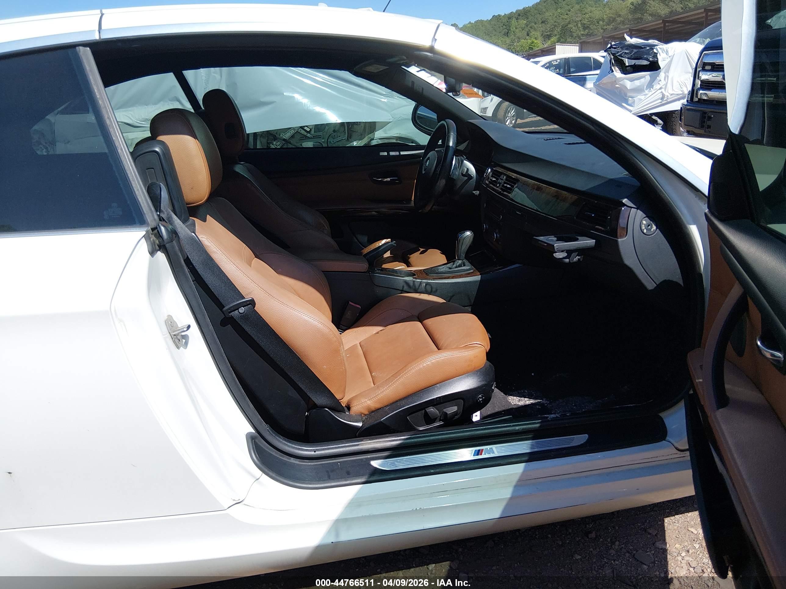 BMW 328I image 5