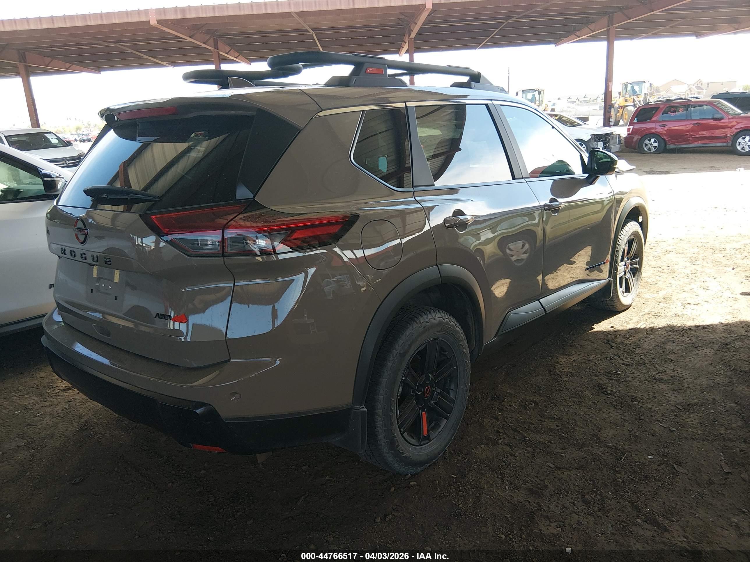 NISSAN ROGUE image 4