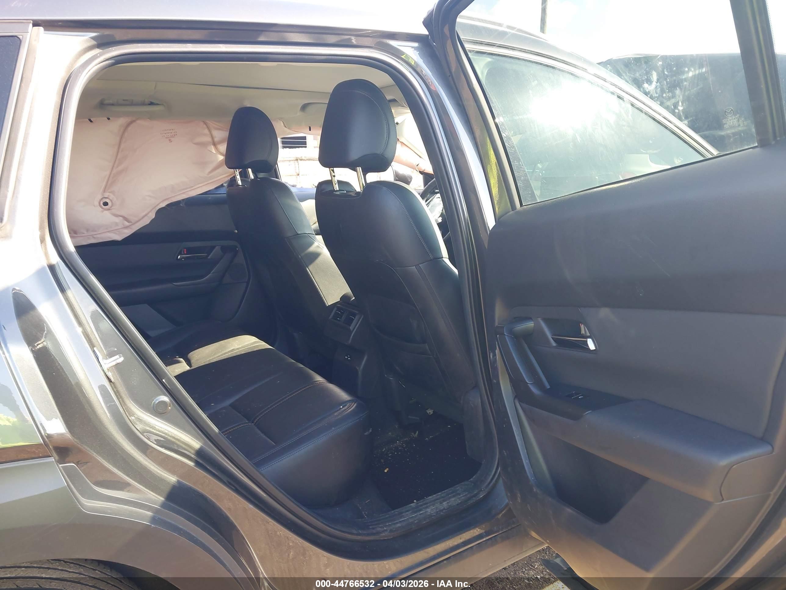 MAZDA CX-50 image 8