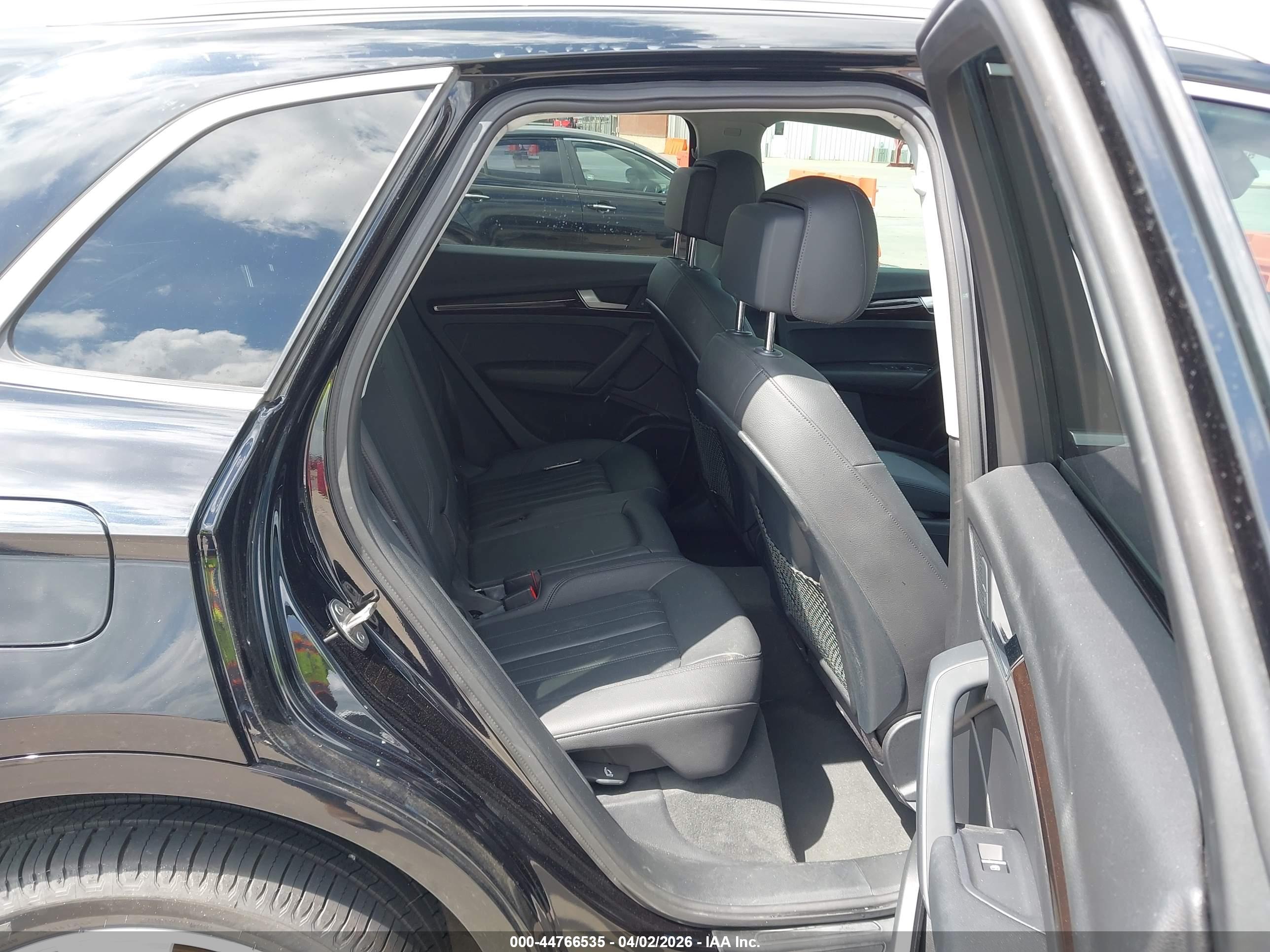AUDI Q5 image 8