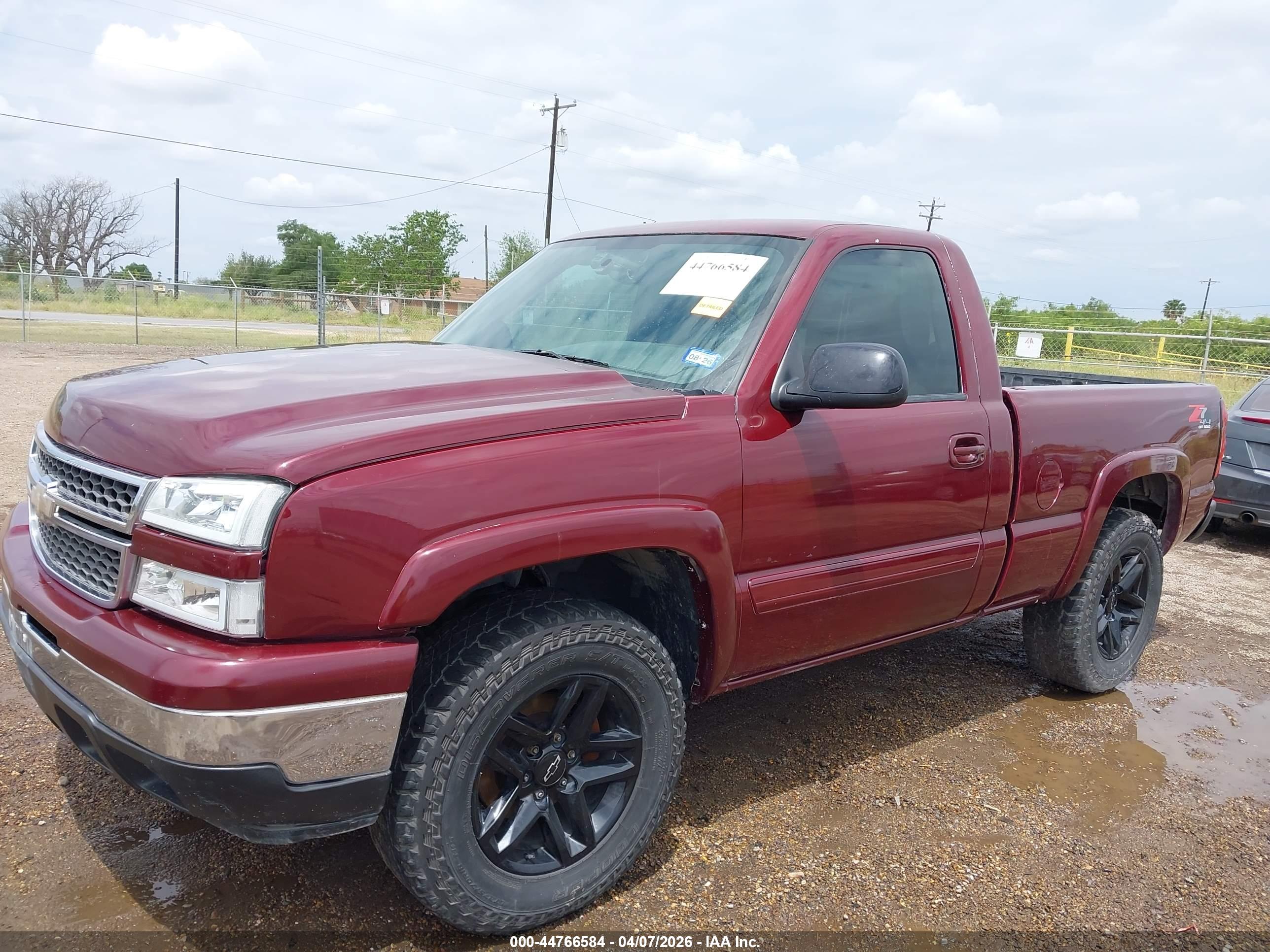 GMC SIERRA image 6
