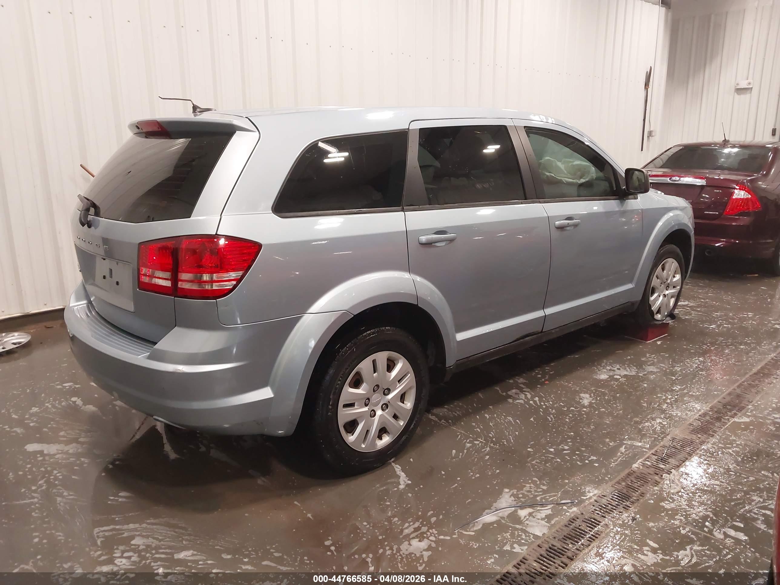 DODGE JOURNEY image 4