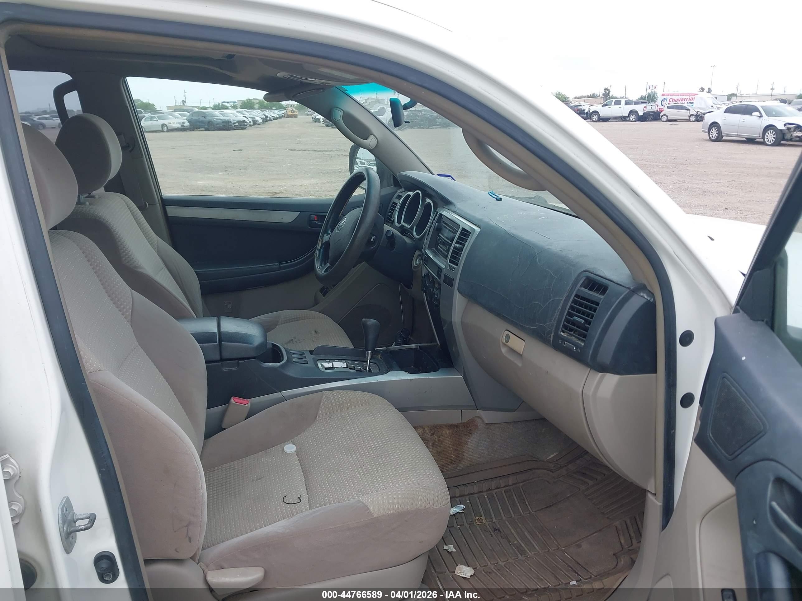 TOYOTA 4RUNNER image 5