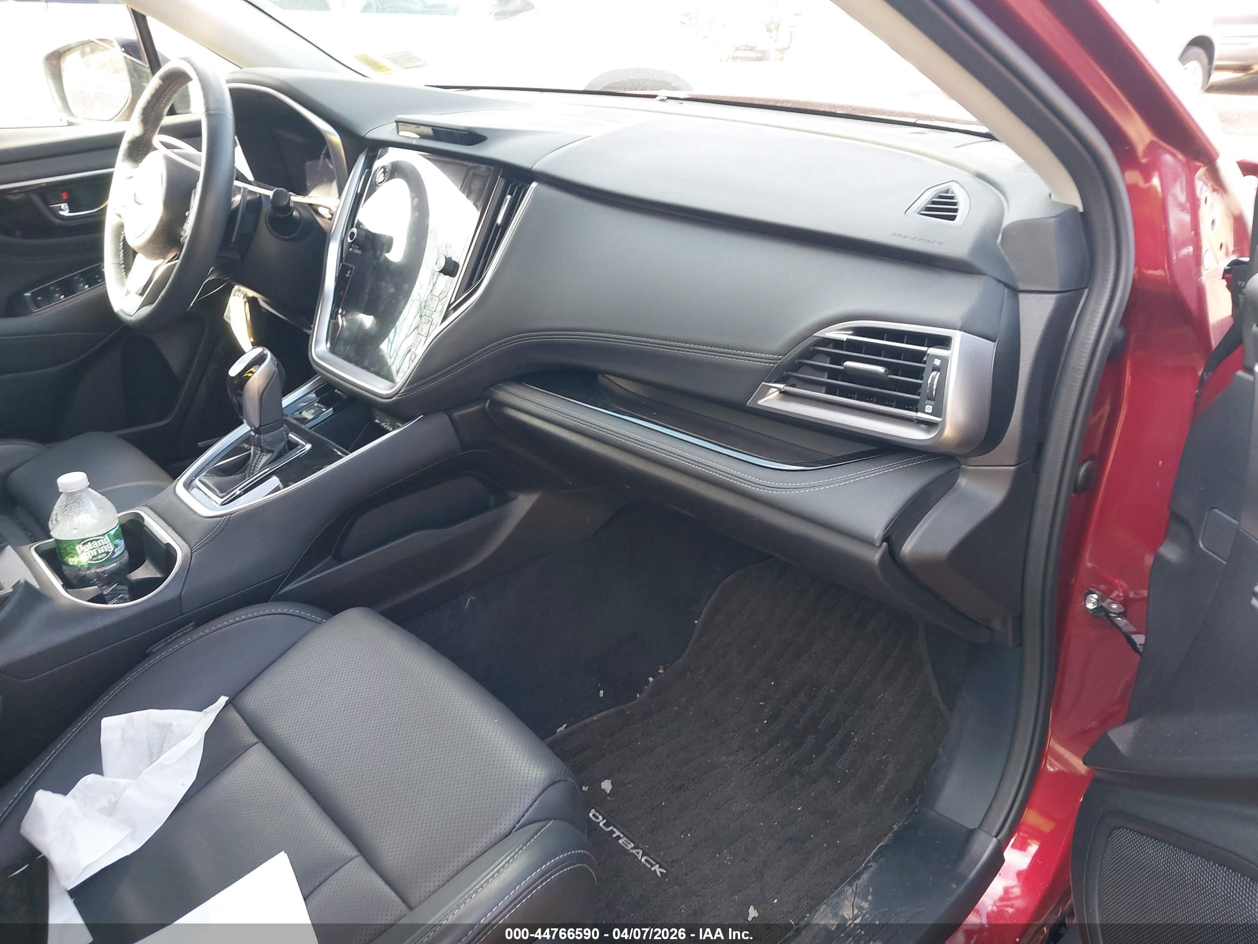 SUBARU OUTBACK image 5