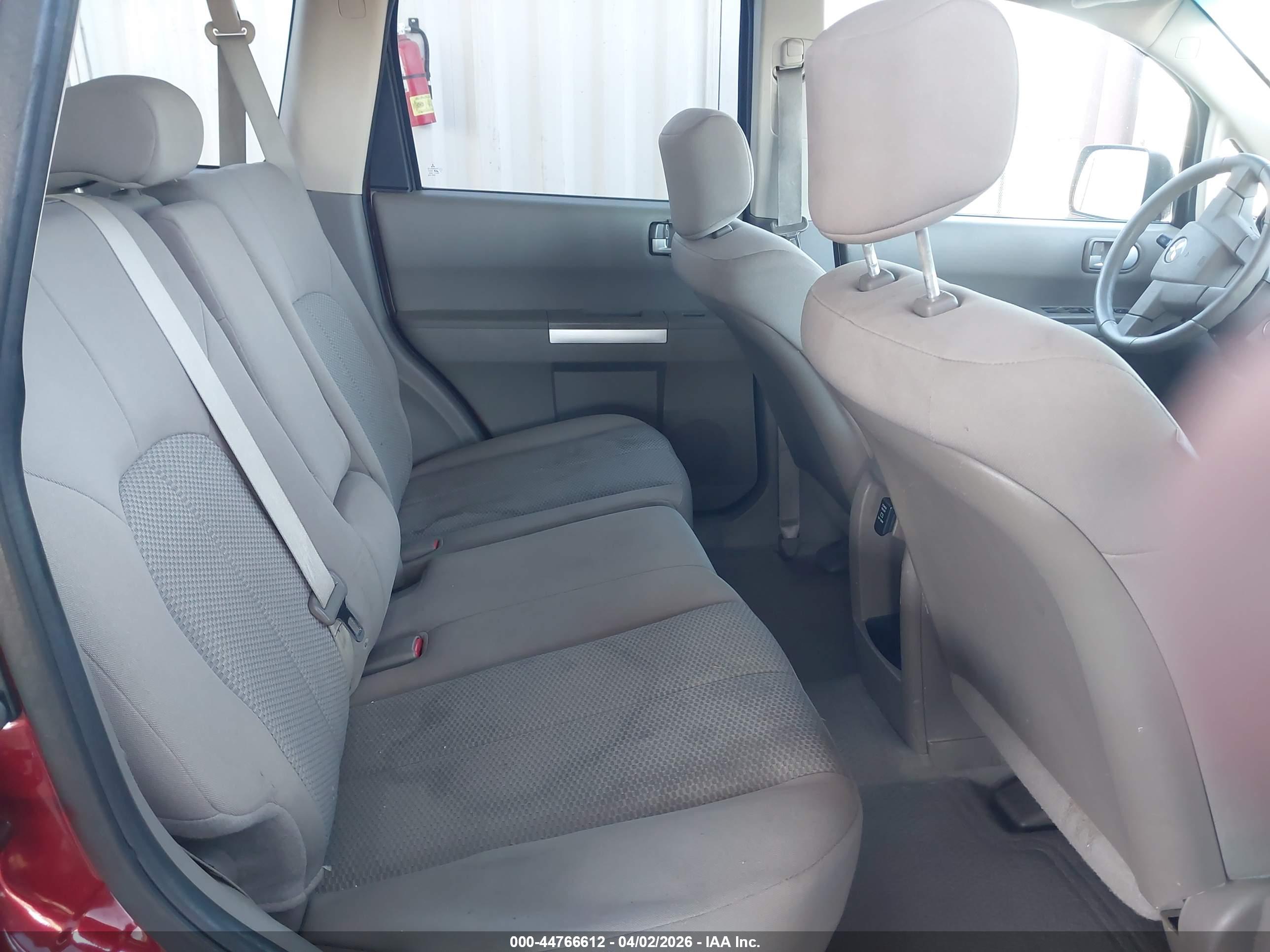 MITSUBISHI ENDEAVOR image 8