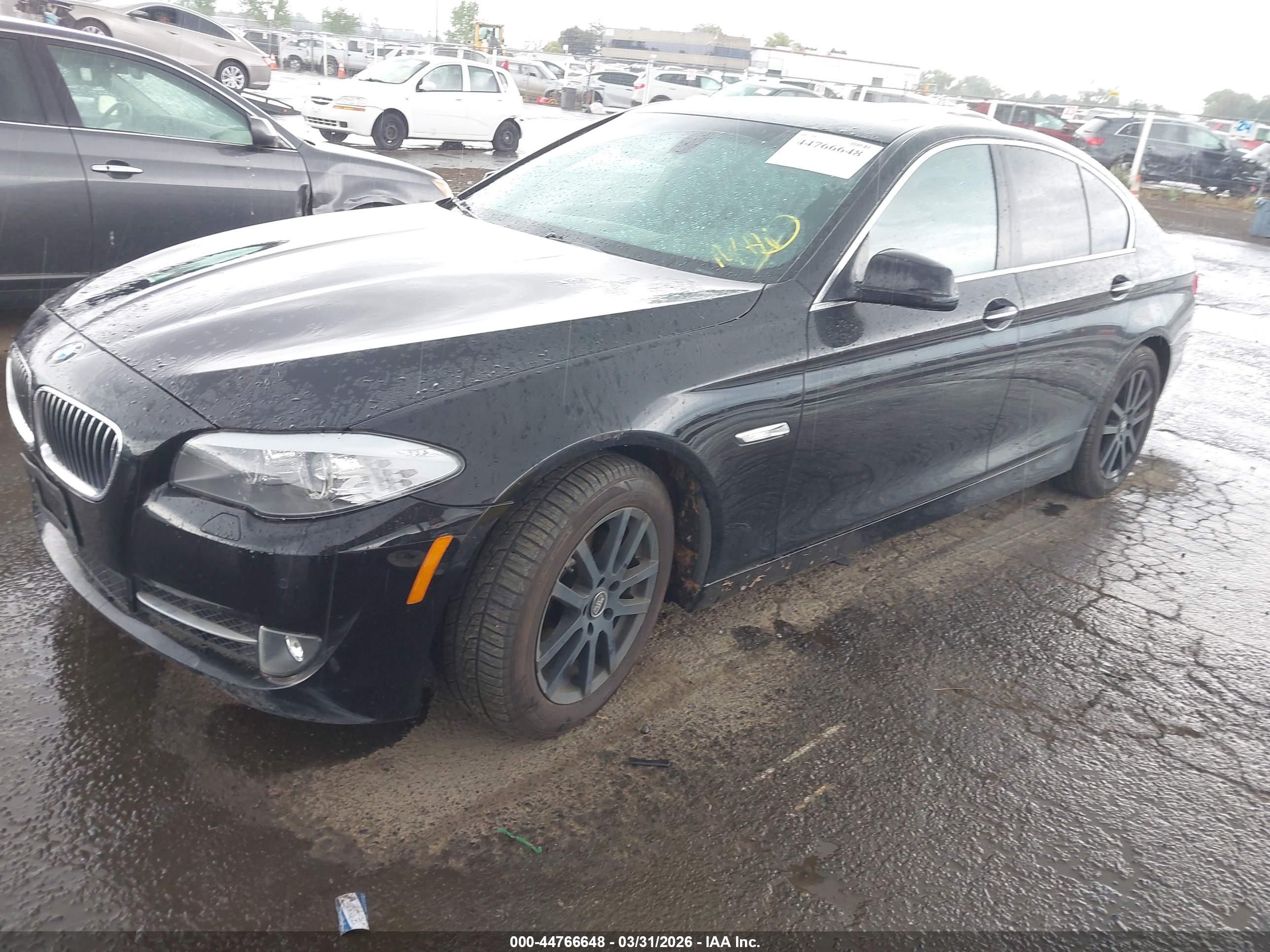 BMW 528I image 2