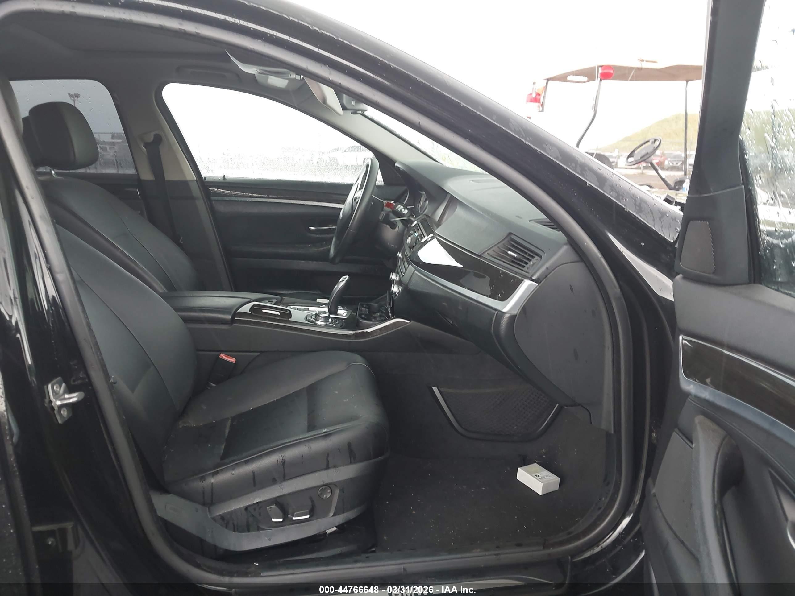 BMW 528I image 5