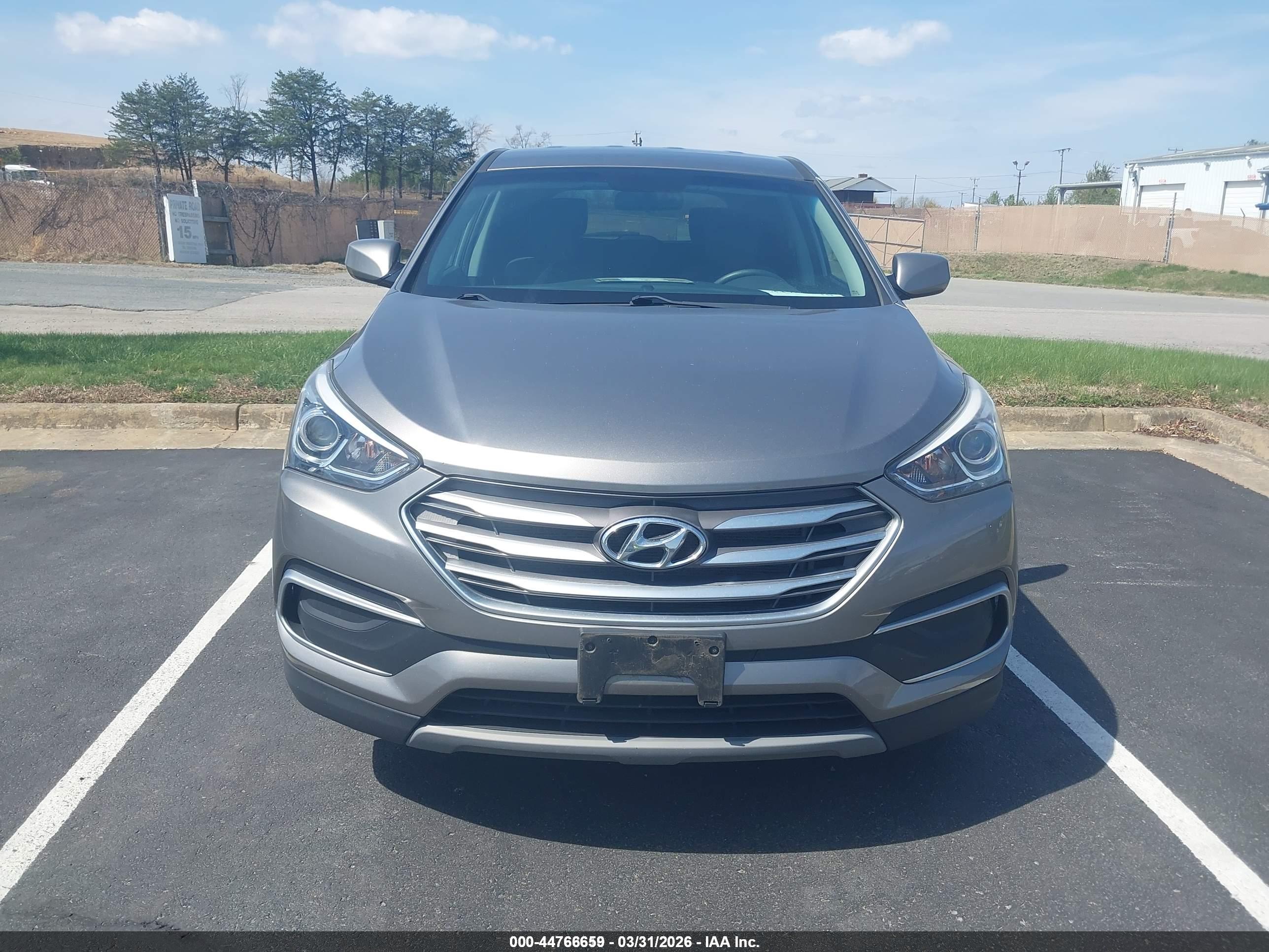 HYUNDAI SANTA image 6