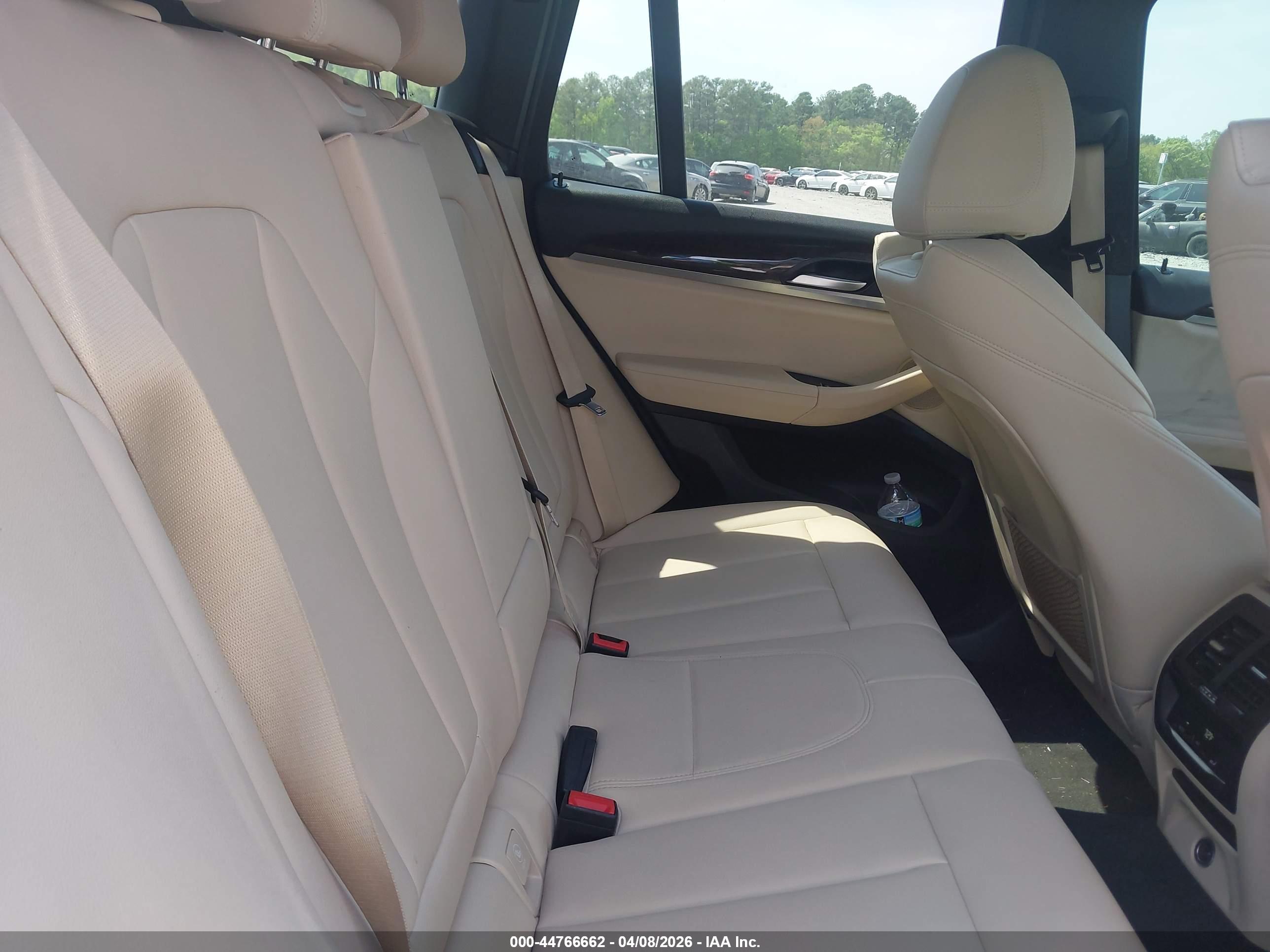 BMW X3 image 8