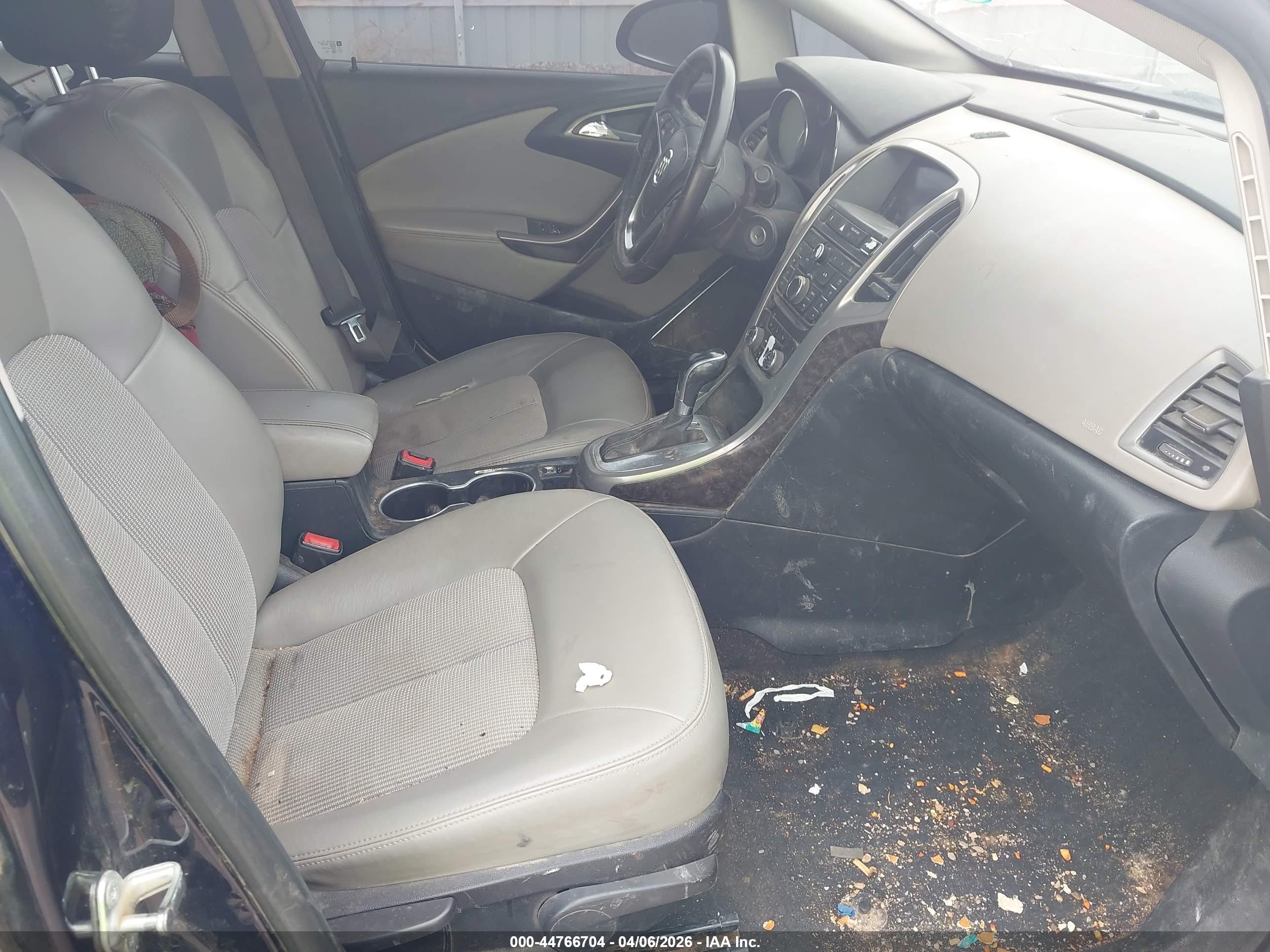 BUICK VERANO image 5