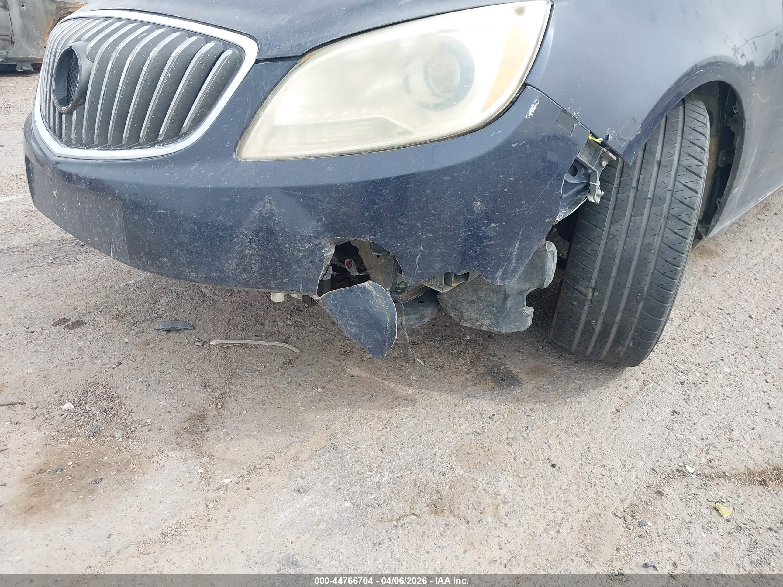 BUICK VERANO image 6