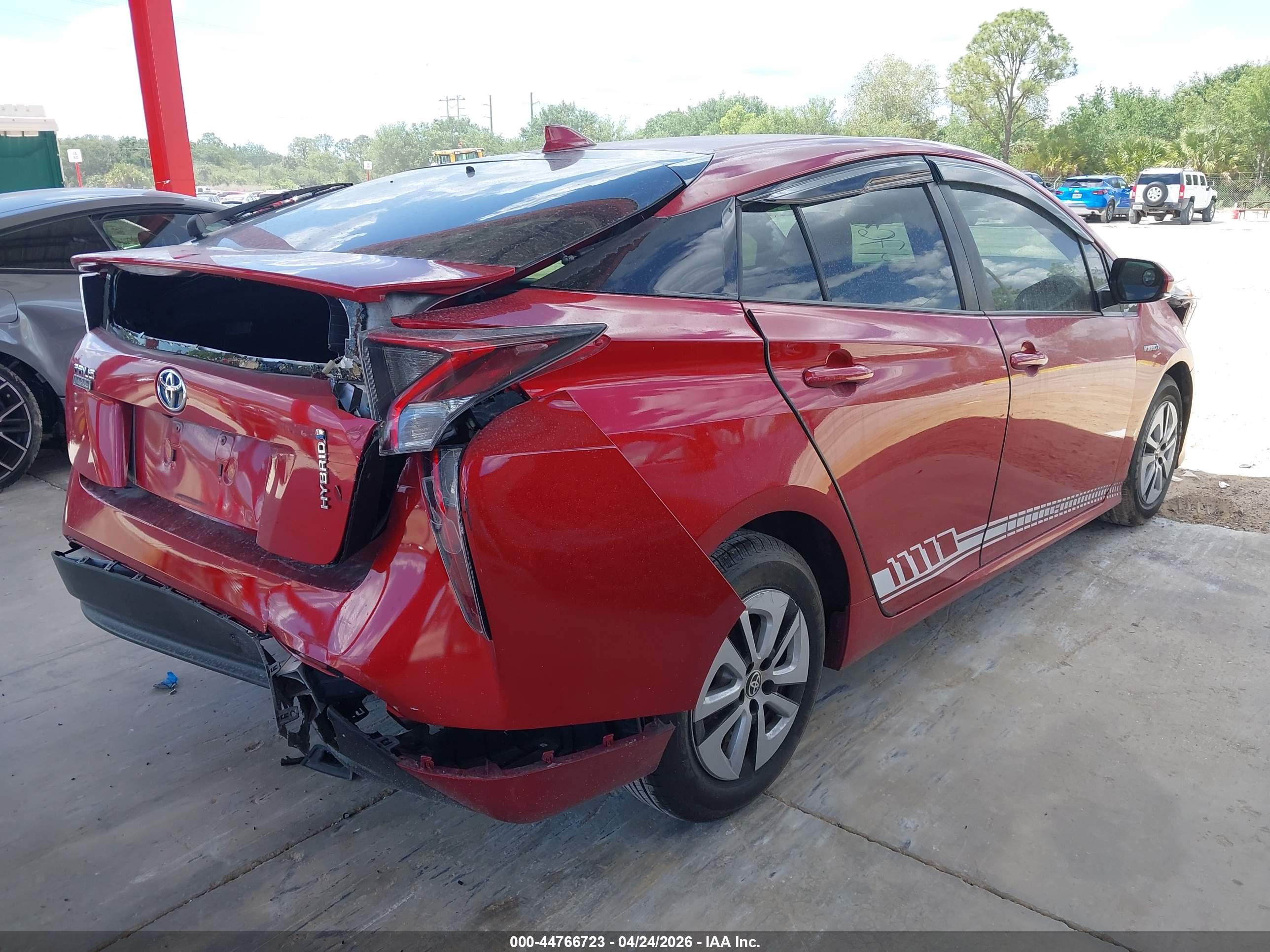 TOYOTA PRIUS image 4