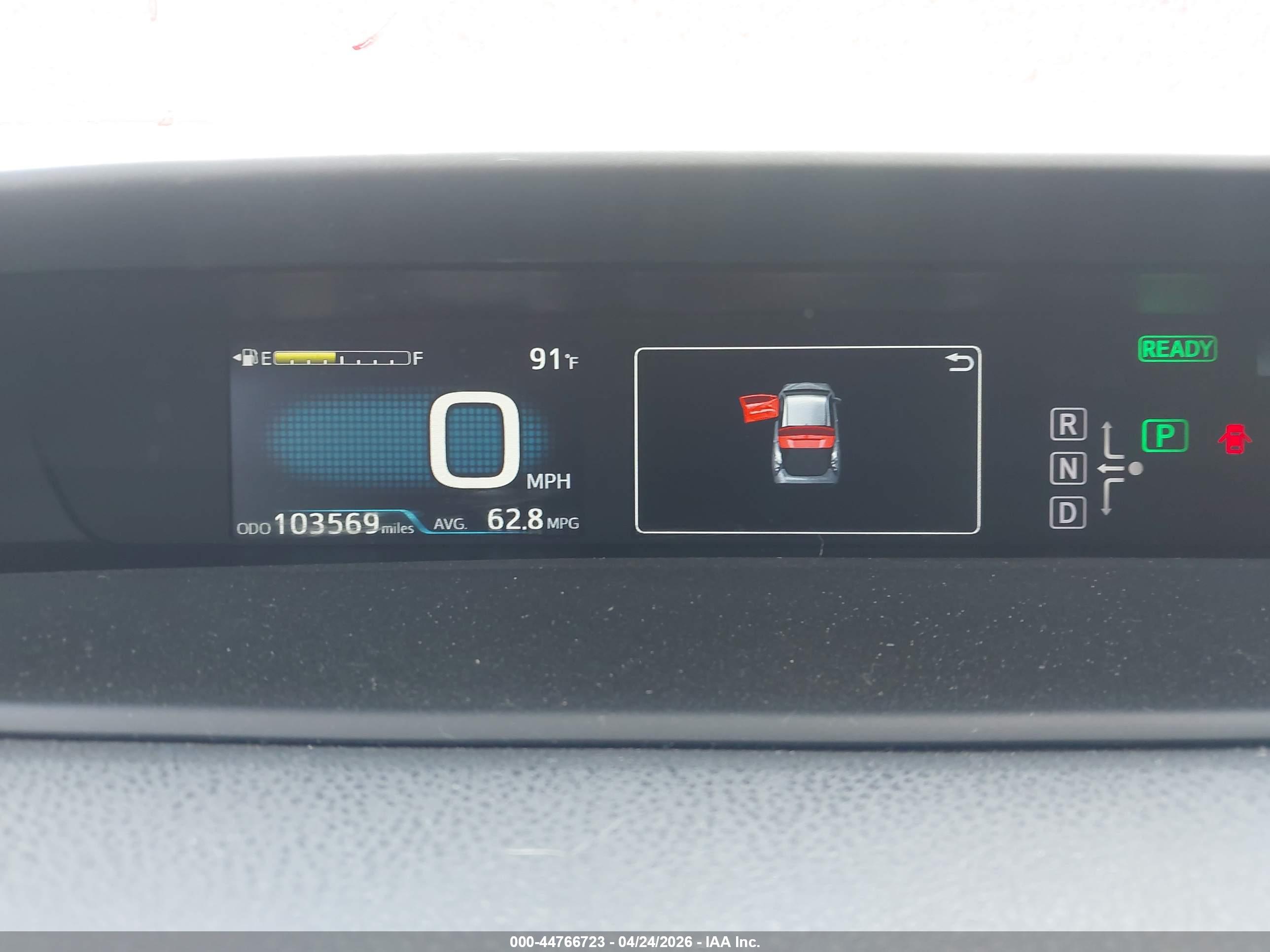 TOYOTA PRIUS image 7