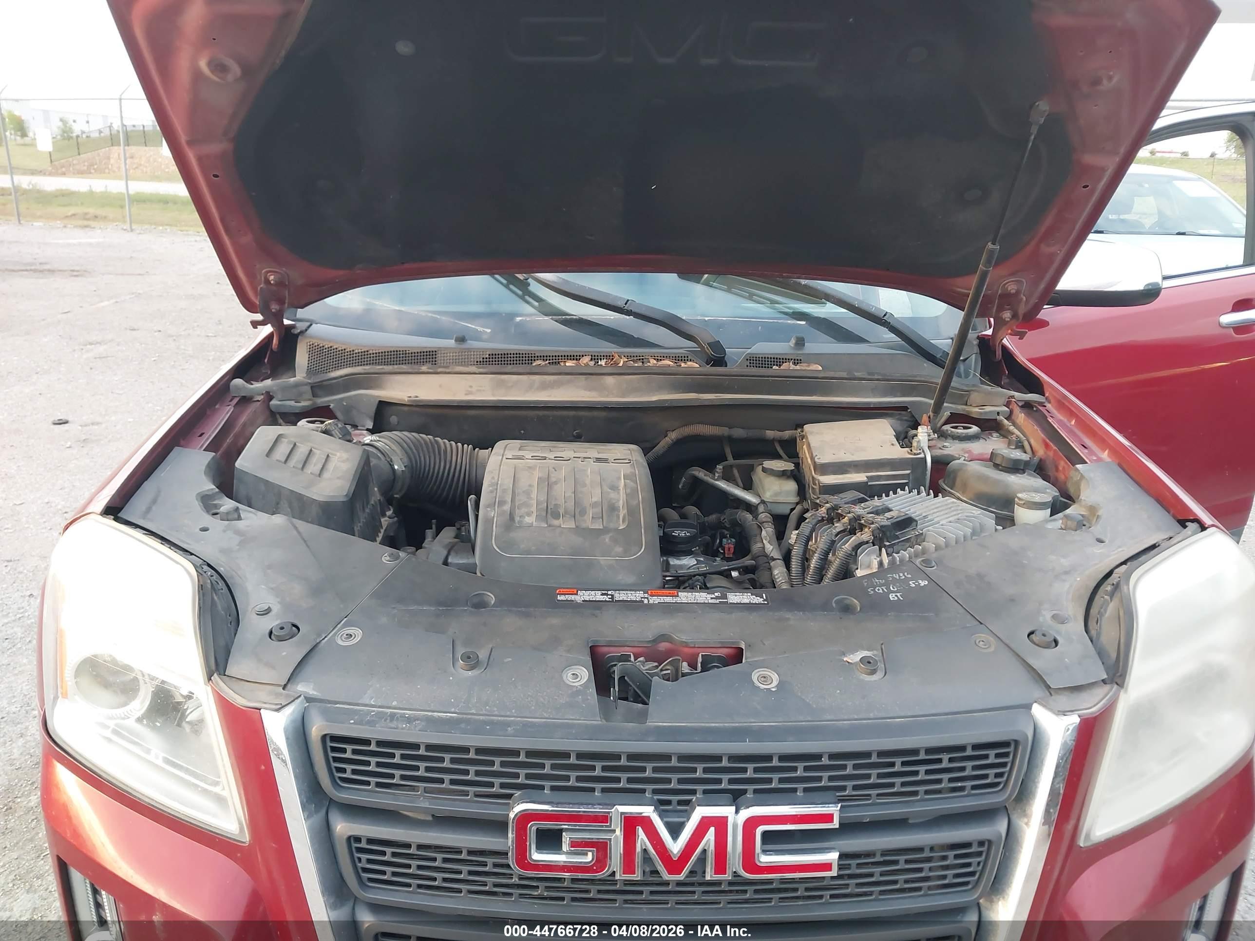 GMC TERRAIN image 10
