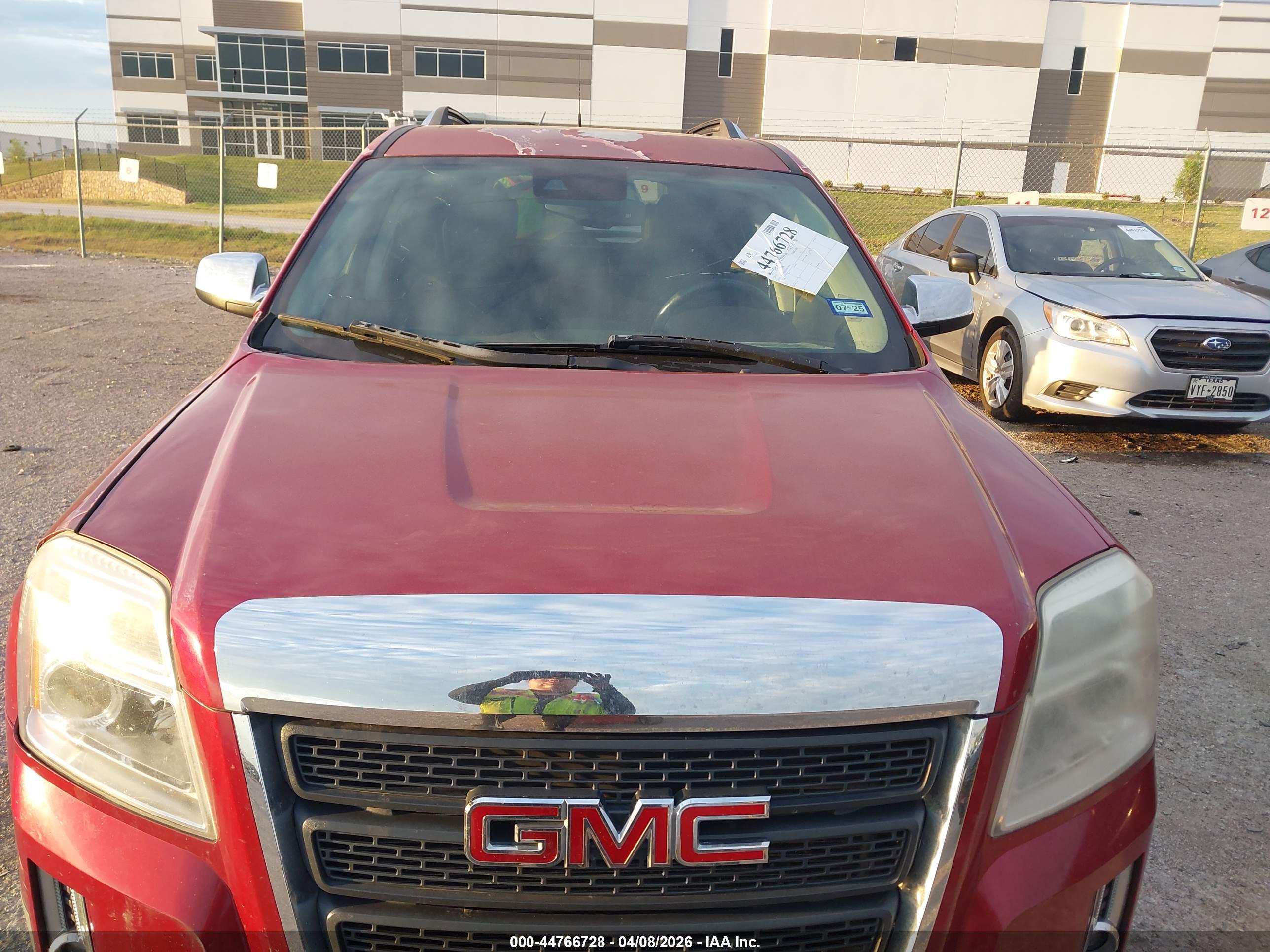 GMC TERRAIN image 6