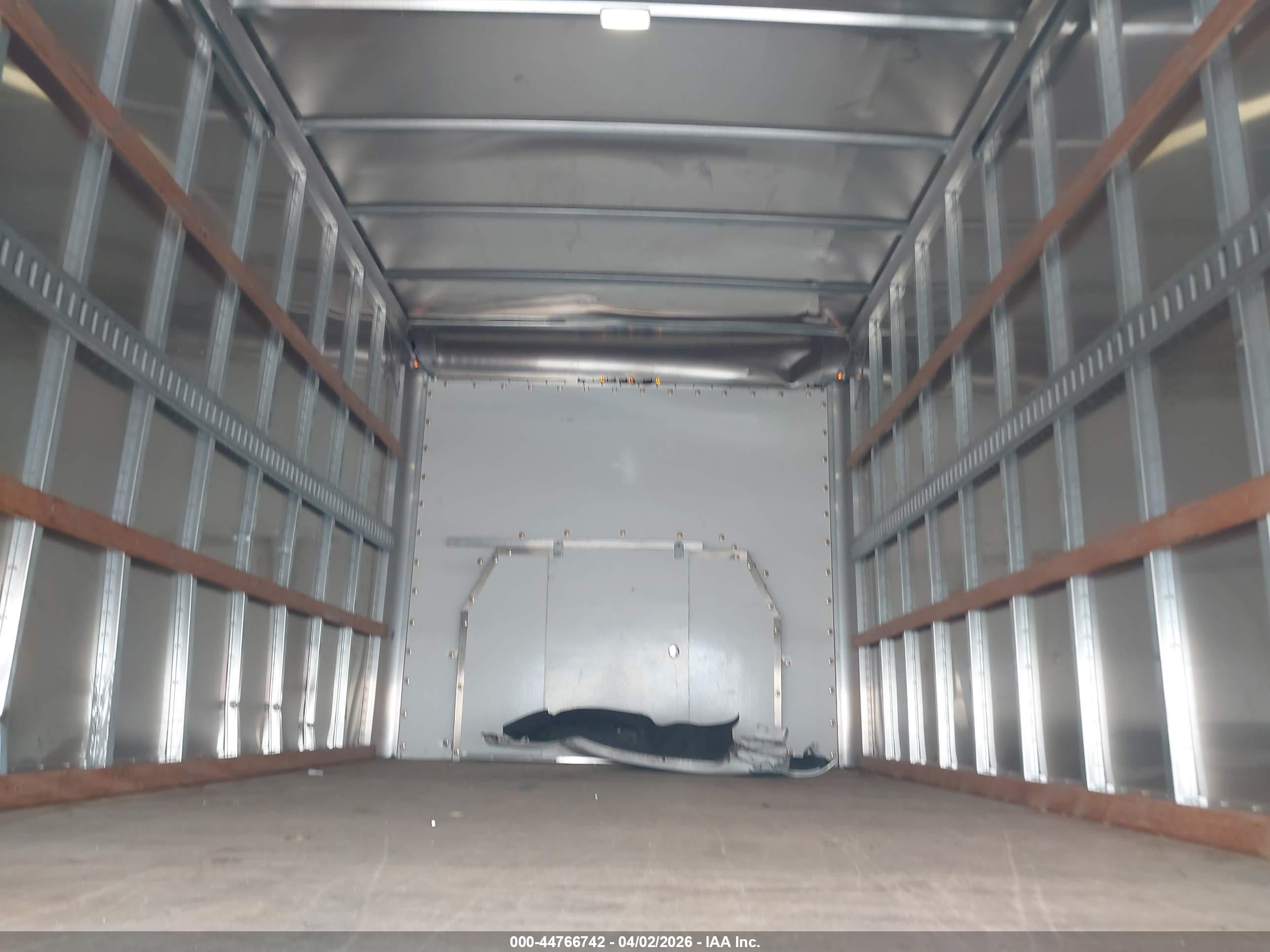 FORD E-350 image 8