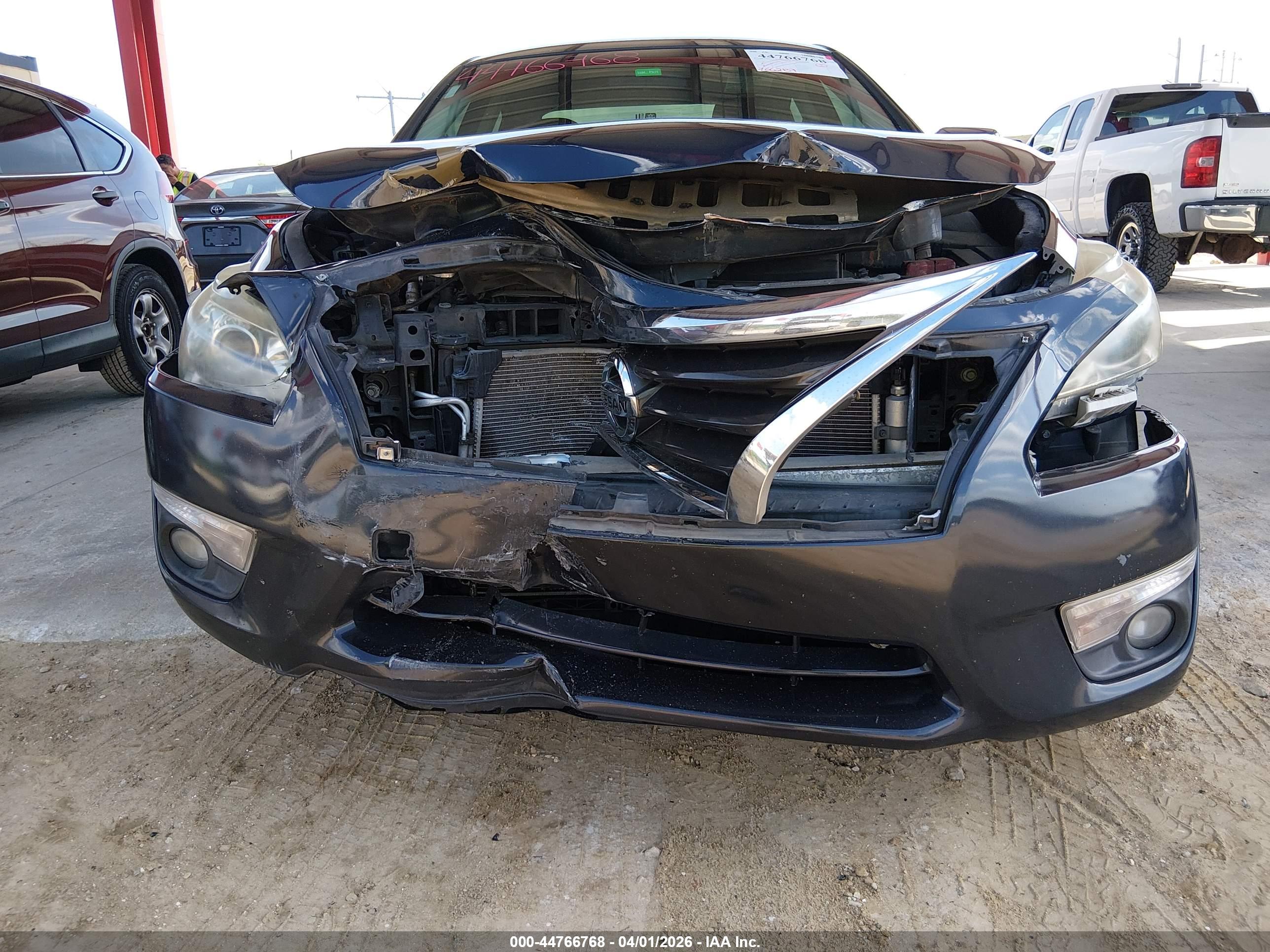 NISSAN ALTIMA image 6