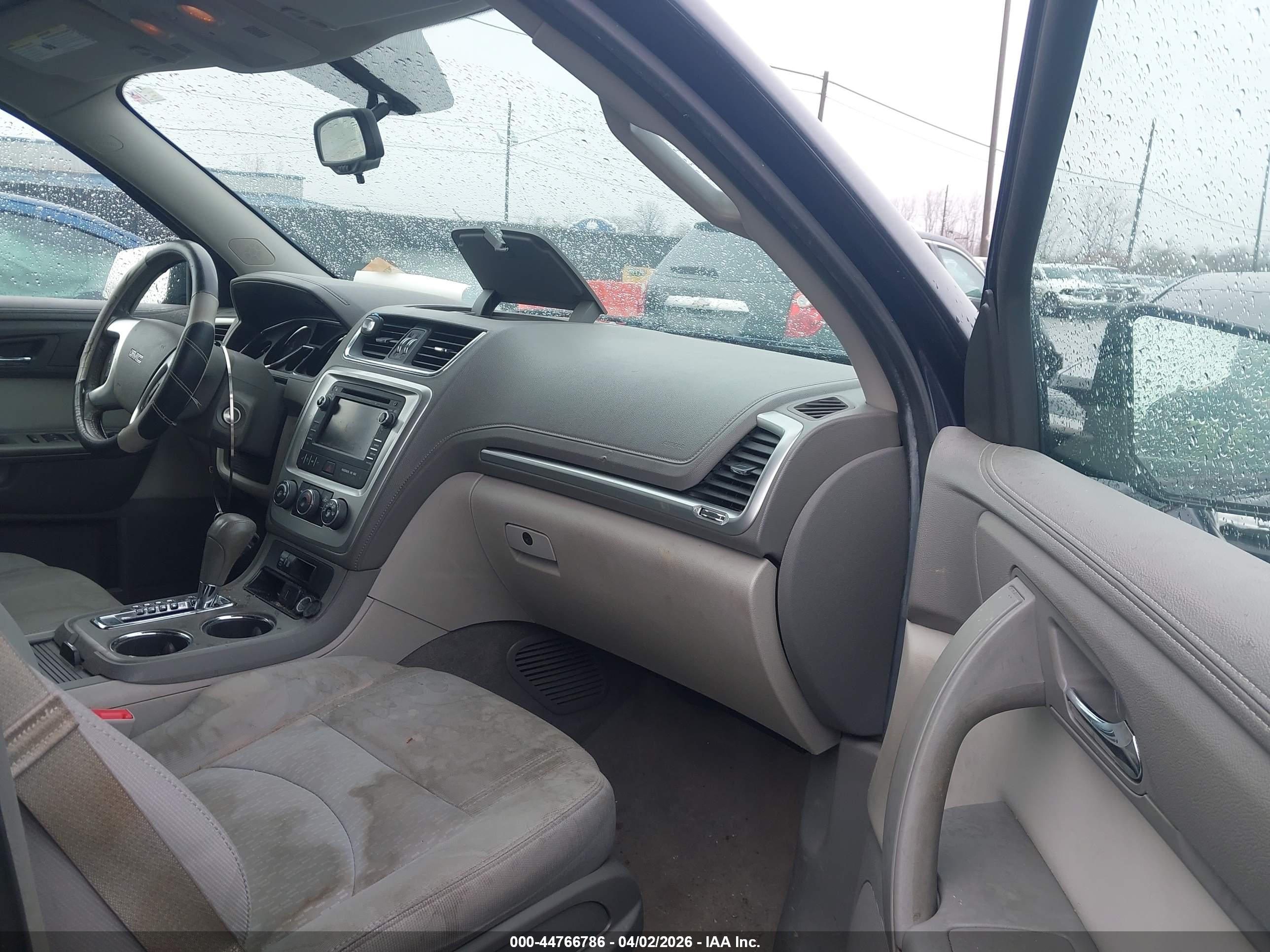 GMC ACADIA image 5