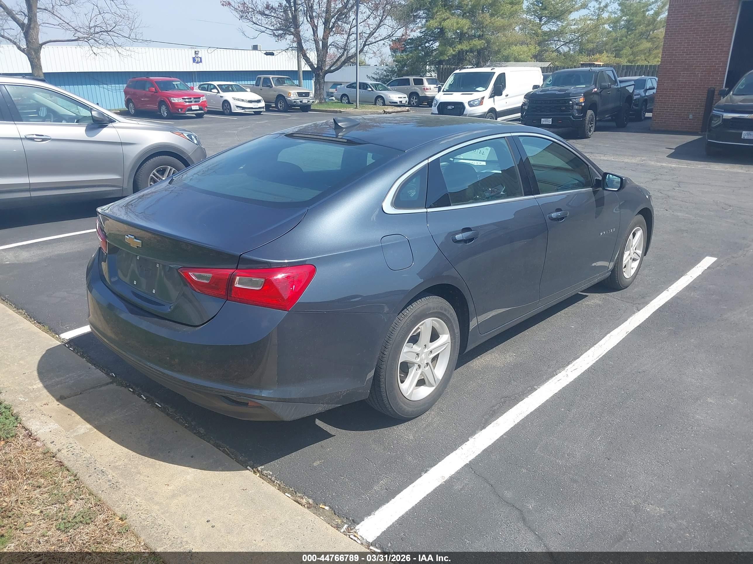 CHEVROLET MALIBU image 4
